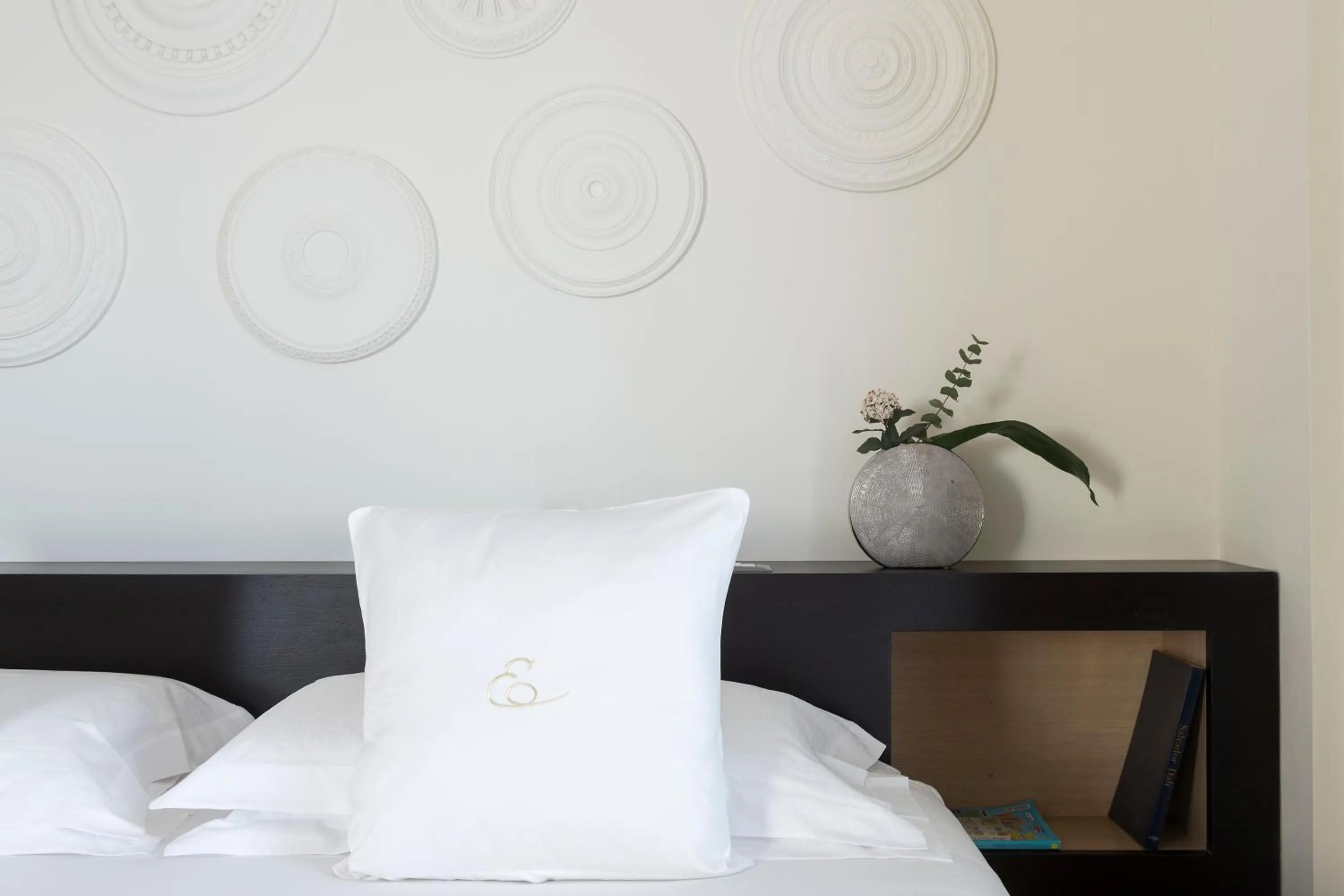 Bed in Elizabeth Lifestyle Hotel