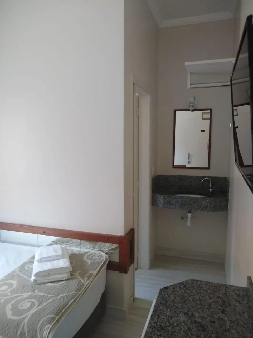 Bed in Leme Plaza Hotel