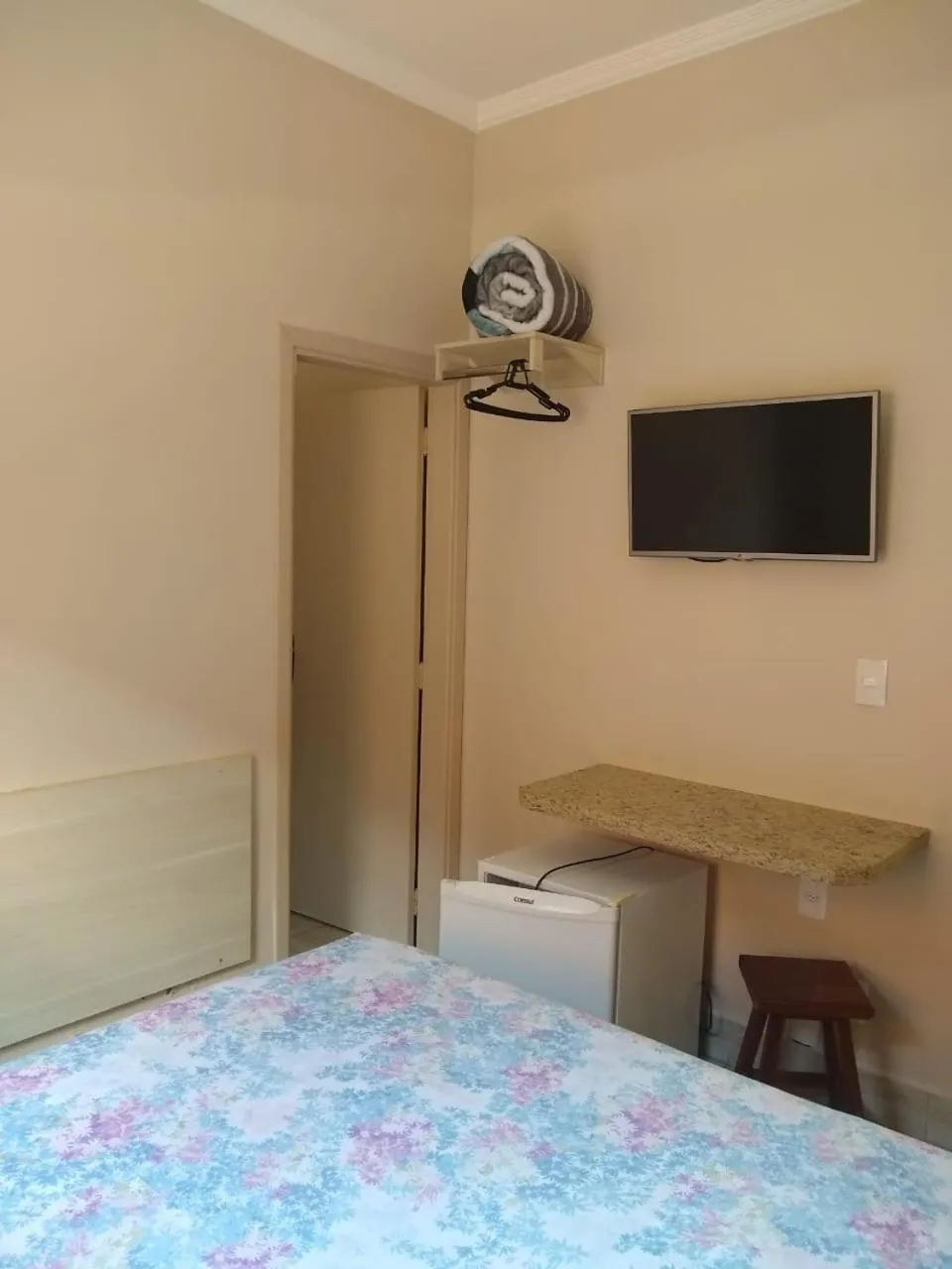 Bed in Leme Plaza Hotel