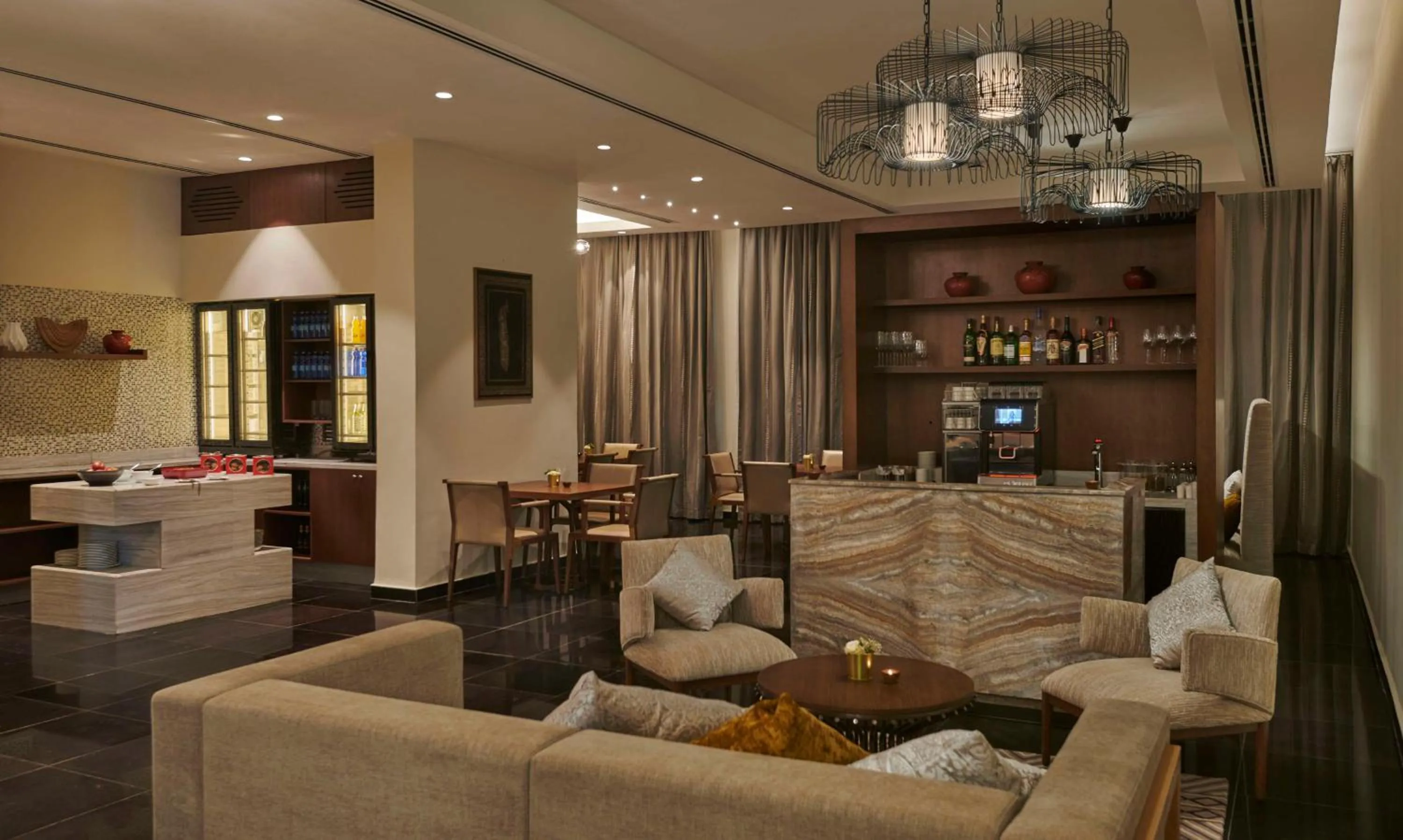 Lounge or bar in Hyatt Regency Addis Ababa