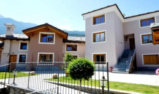 Property building in Au Petit Chevrot