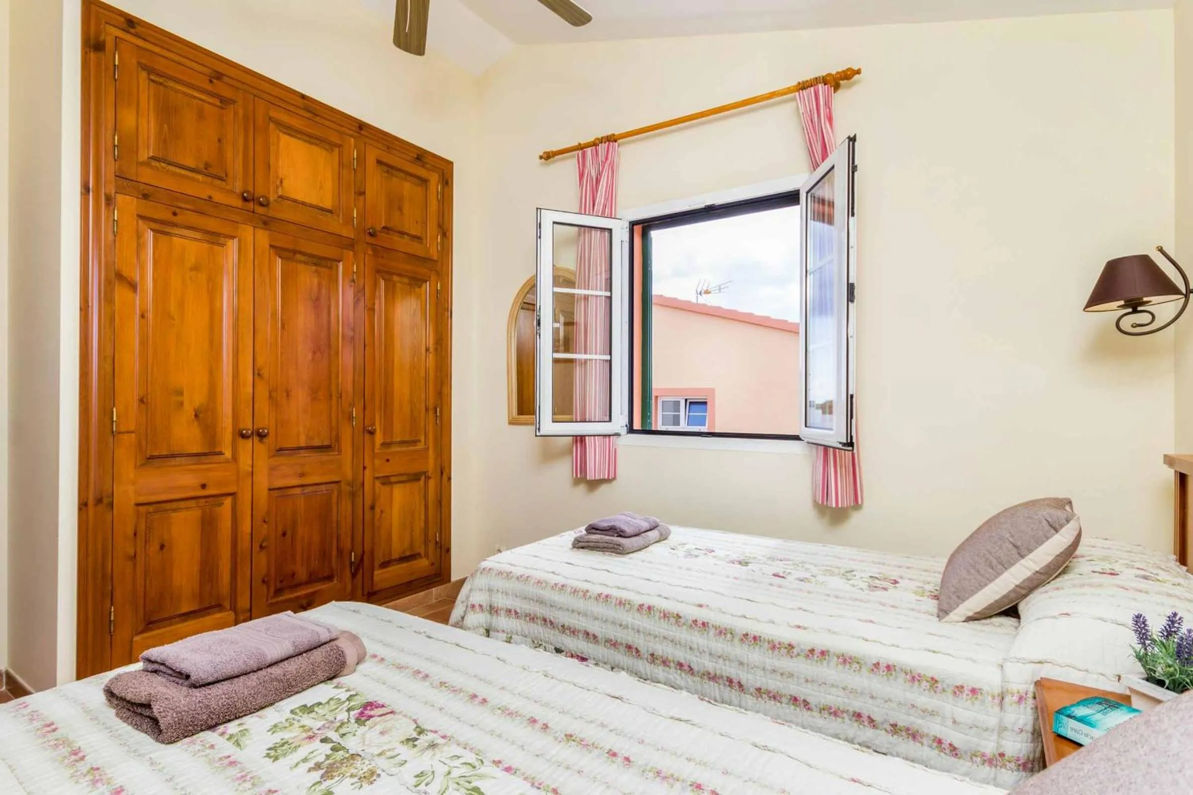 Other, Bed in Villa Marcolis Cel