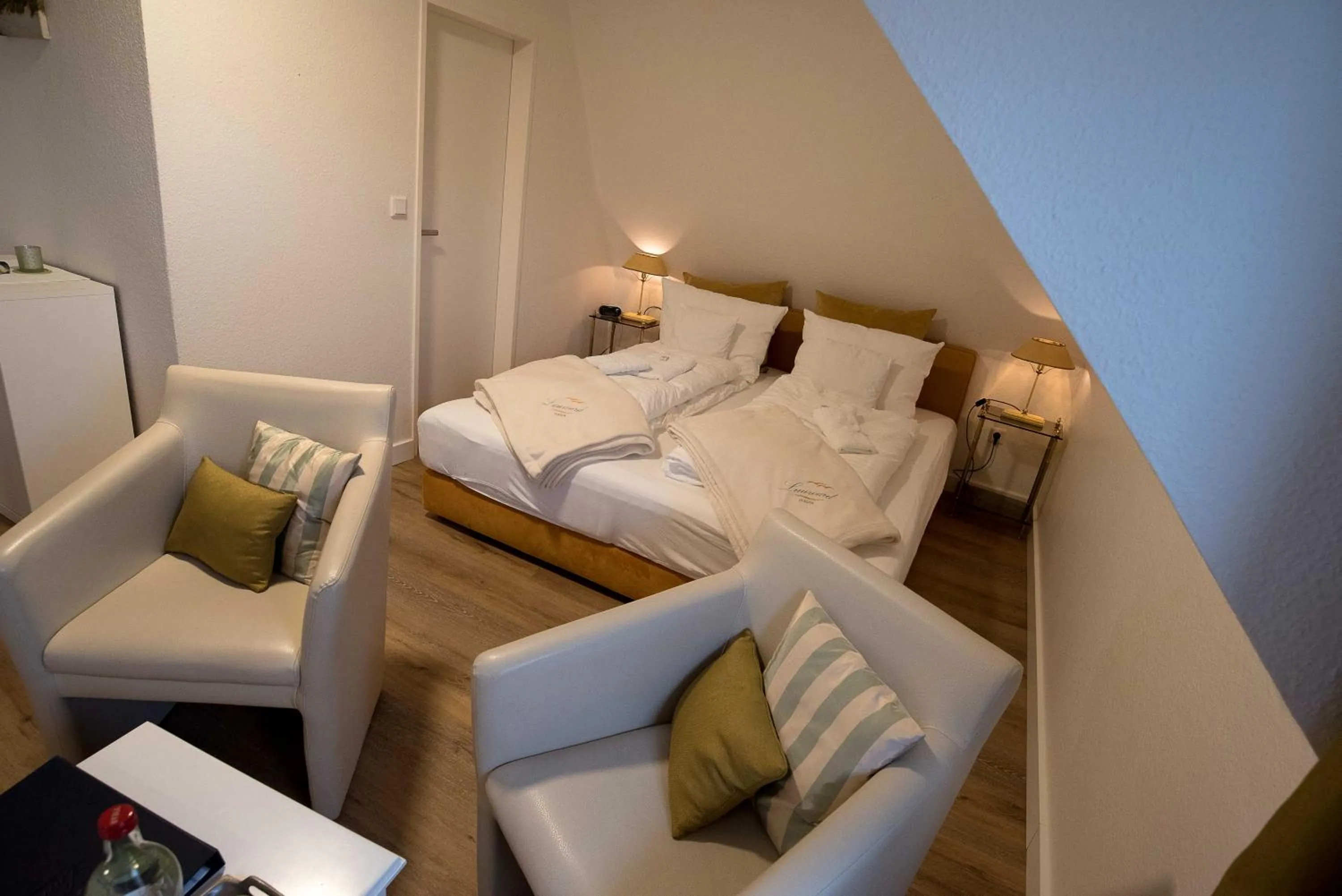 Bed in Pension Luuward 3 Sterne superior Hotel