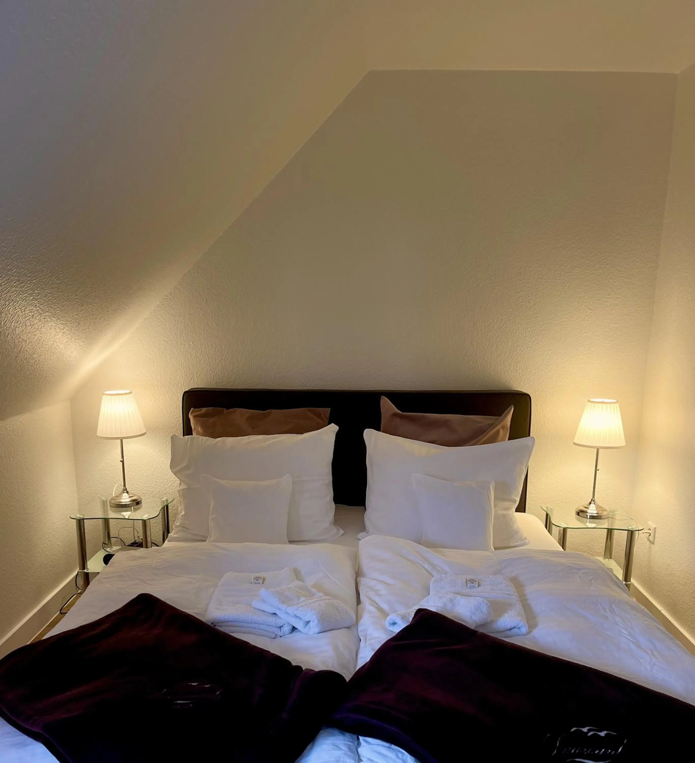 Bed in Pension Luuward 3 Sterne superior Hotel