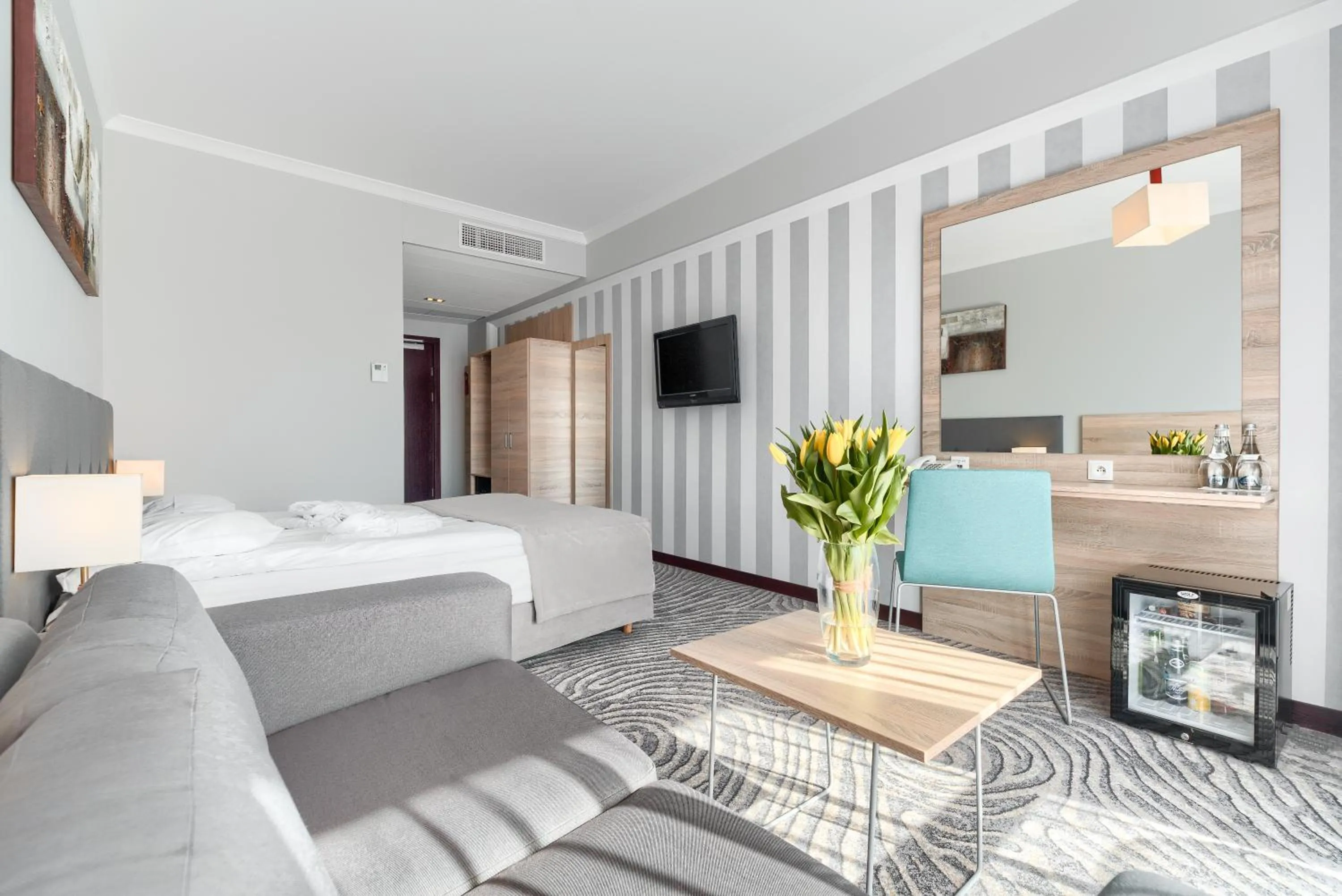 Photo of the whole room, Bed in Hotel Leda Spa - Adults Only