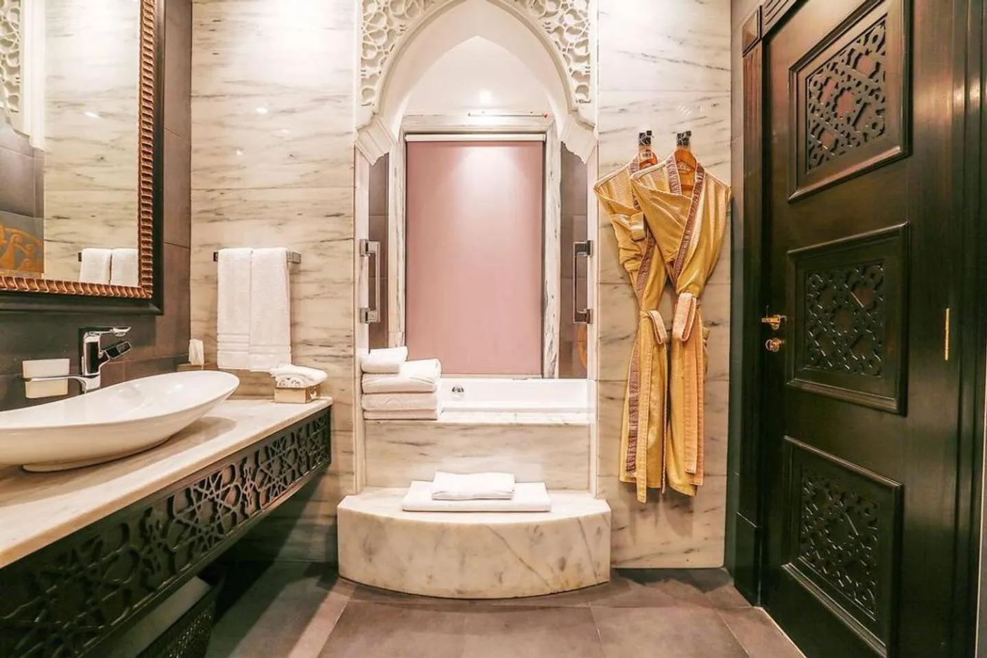 Bathroom in Zabeel Saray Royal Residences Lagoon Villa