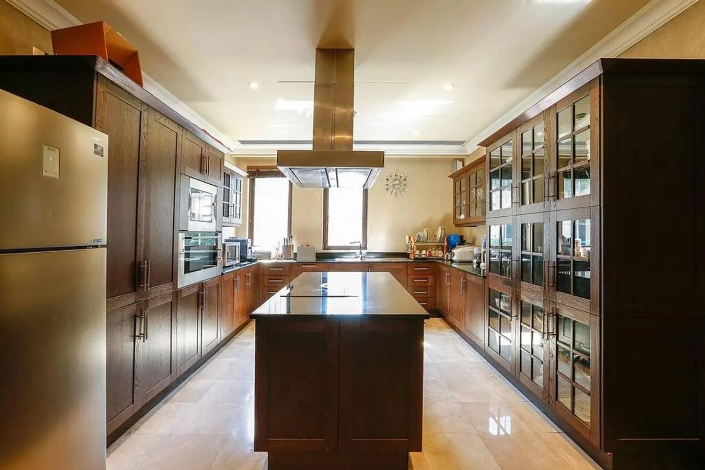 Kitchen or kitchenette in Zabeel Saray Royal Residences Lagoon Villa