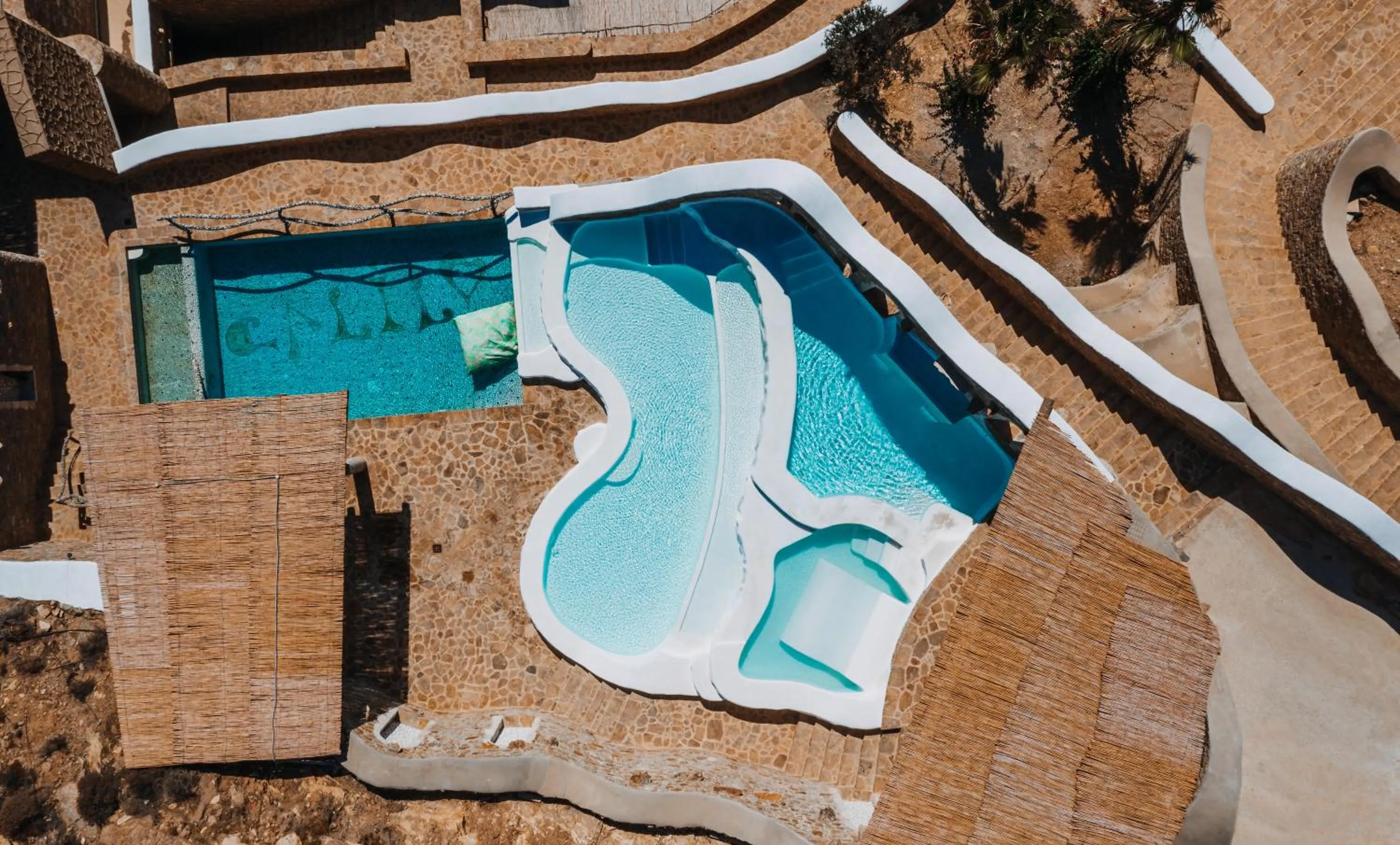 View (from property/room) in Calilo