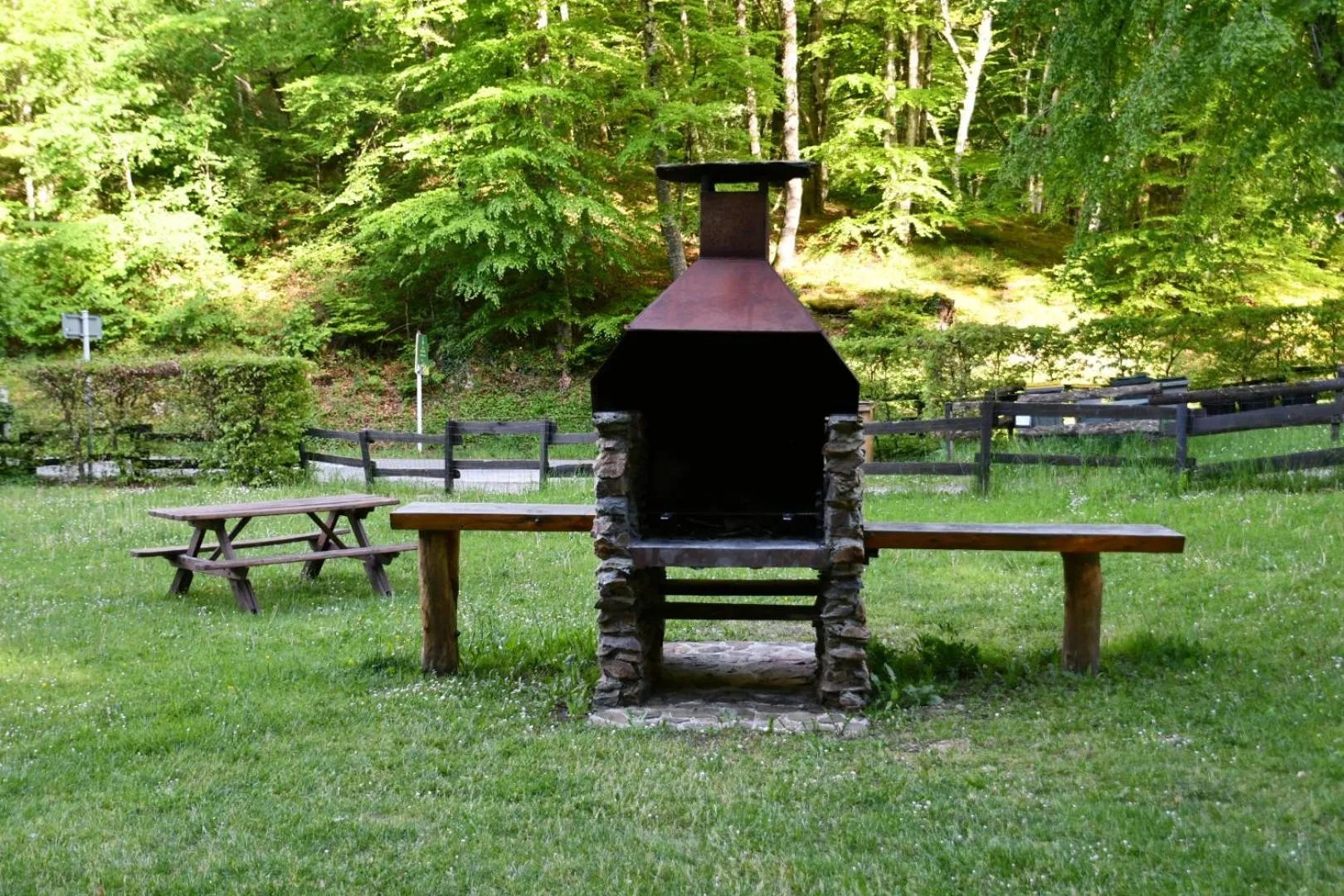 BBQ facilities in Pyrenées Emotions, Eco-responsables, Nature, Sports Aventures
