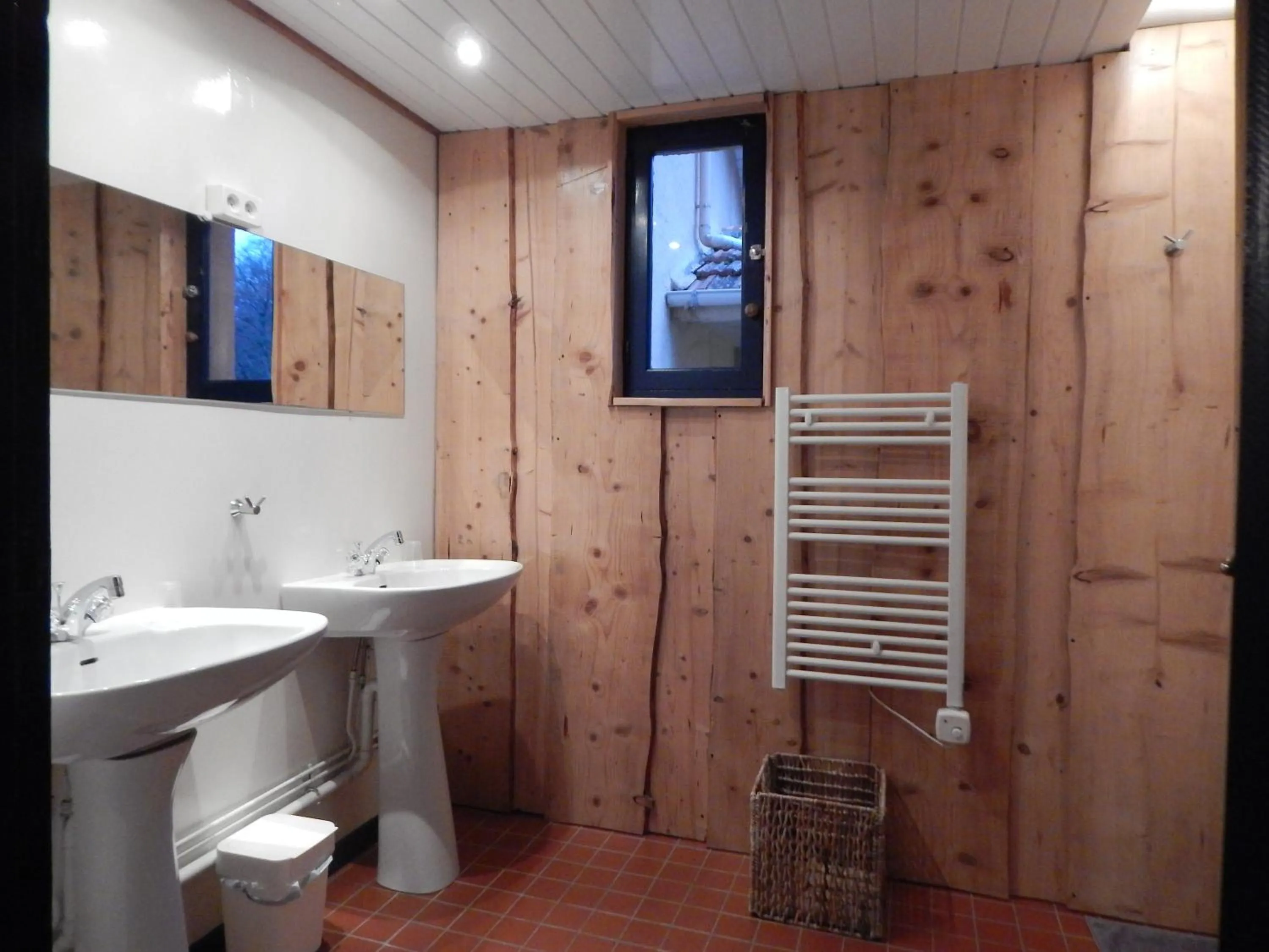 Bathroom in Pyrenées Emotions, Eco-responsables, Nature, Sports Aventures