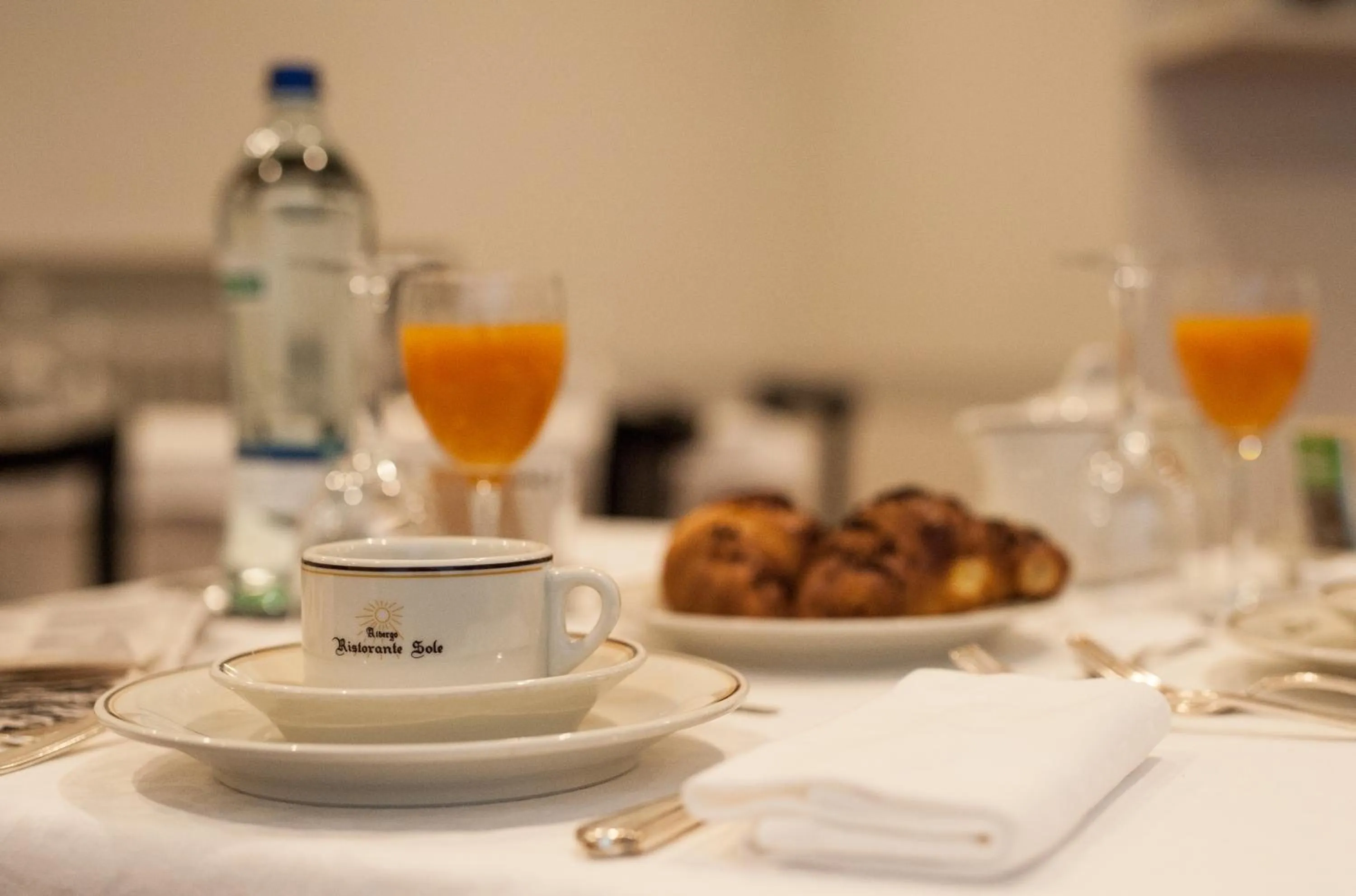 Restaurant/places to eat in Albergo Sole