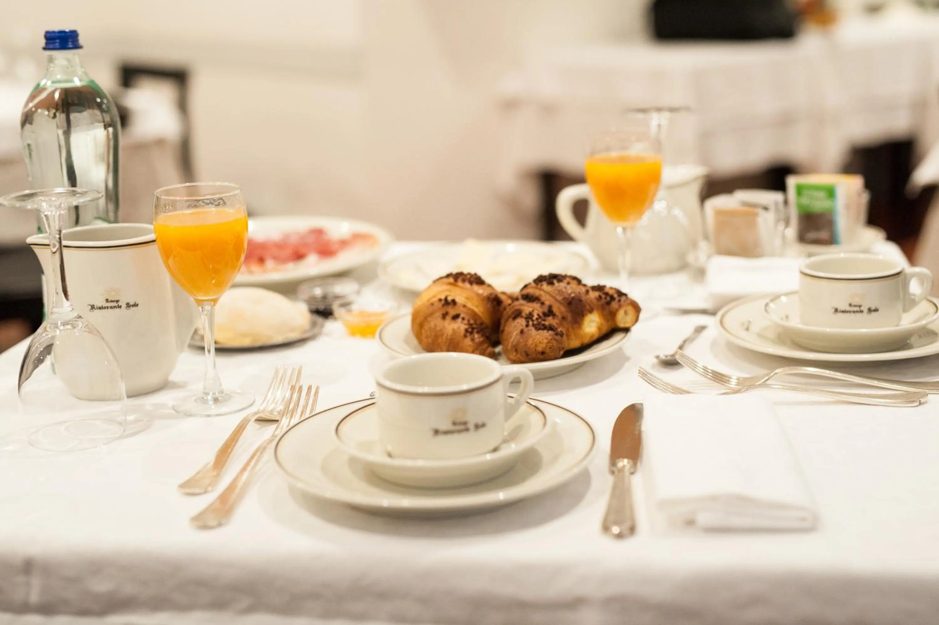 Restaurant/places to eat in Albergo Sole