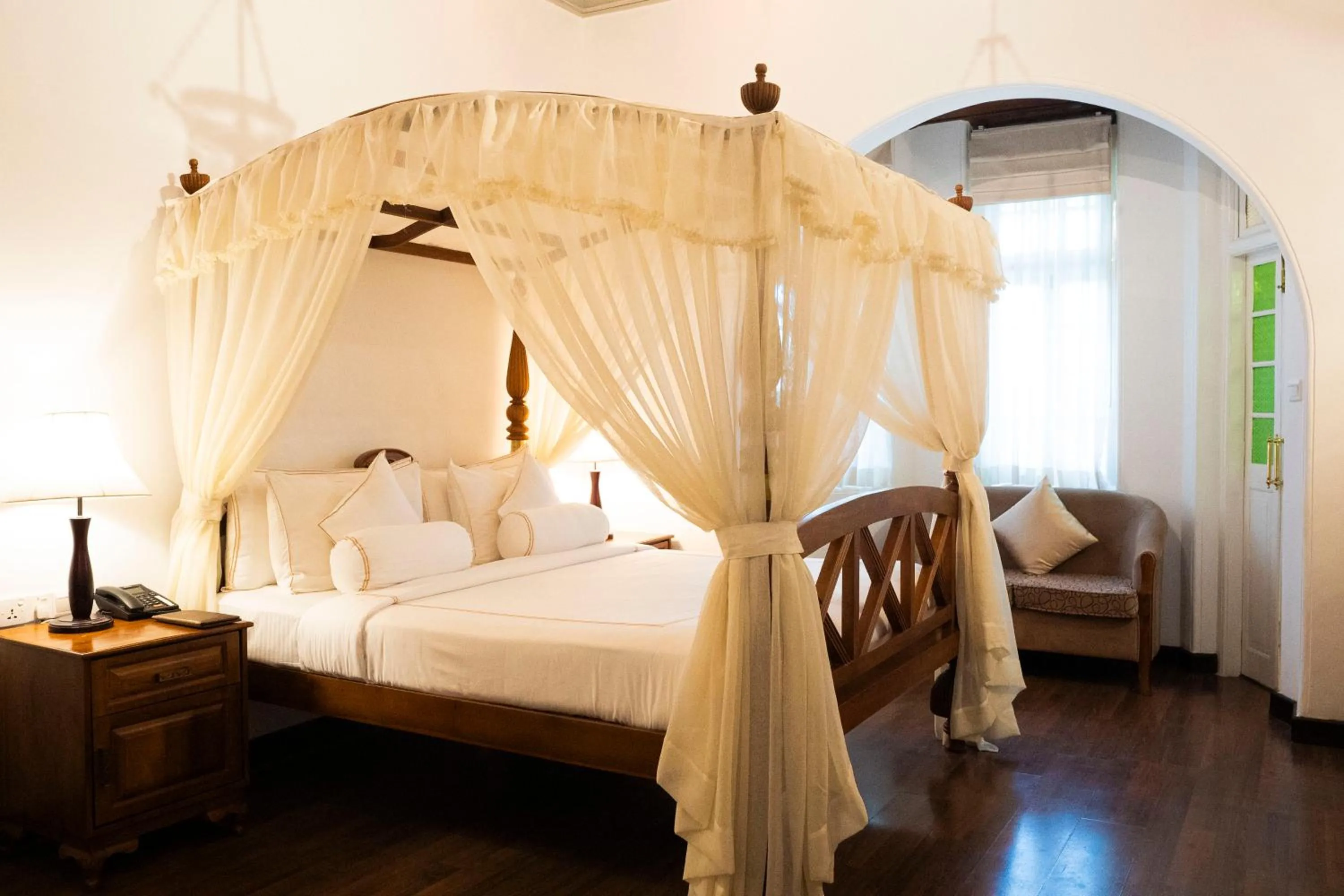 Bed in The Clovelly Bungalow