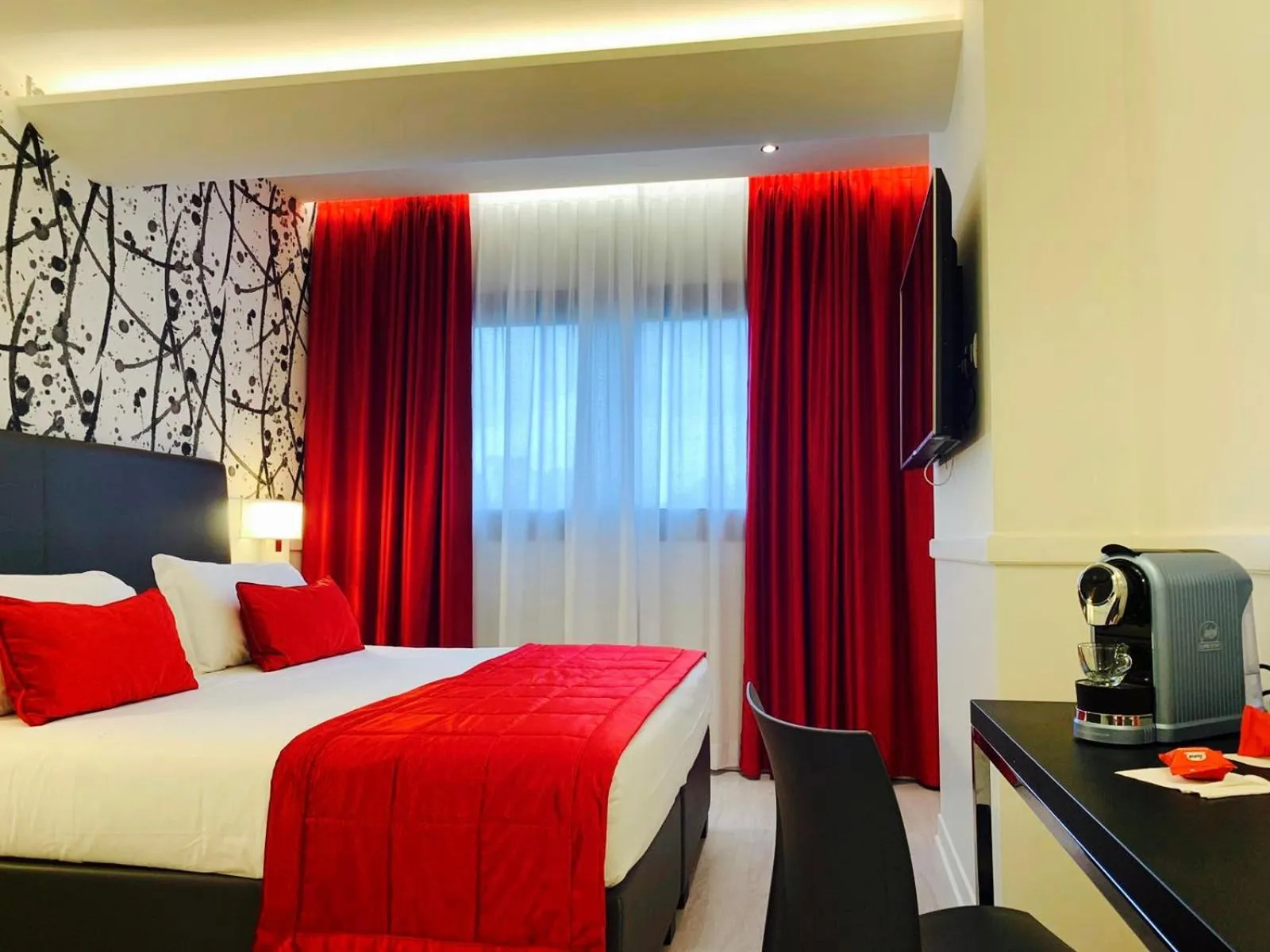 Bed in Hotel American Palace Eur