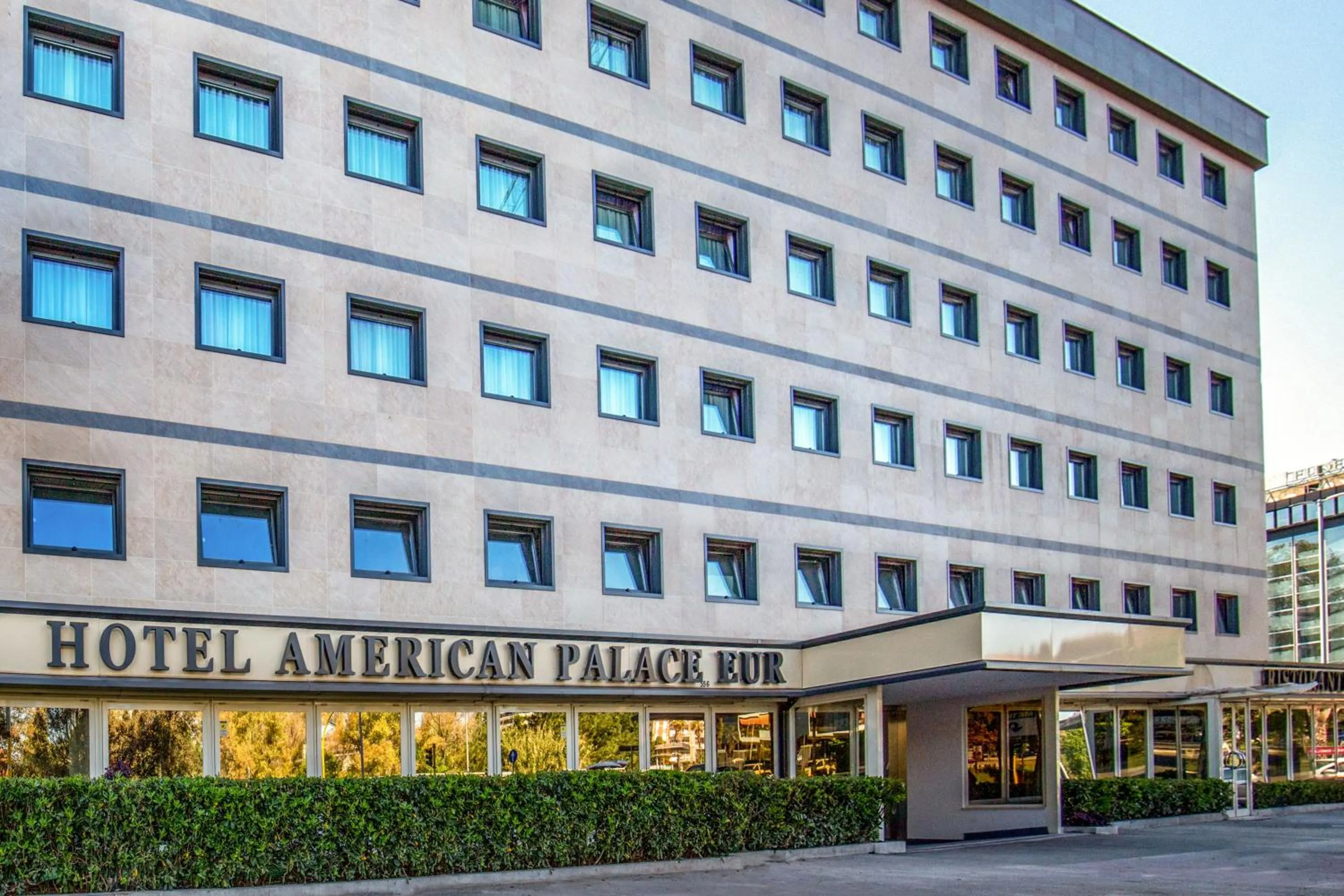 Property building in Hotel American Palace Eur