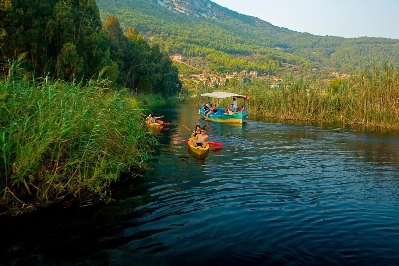 Area and facilities in Yucelen Hotel