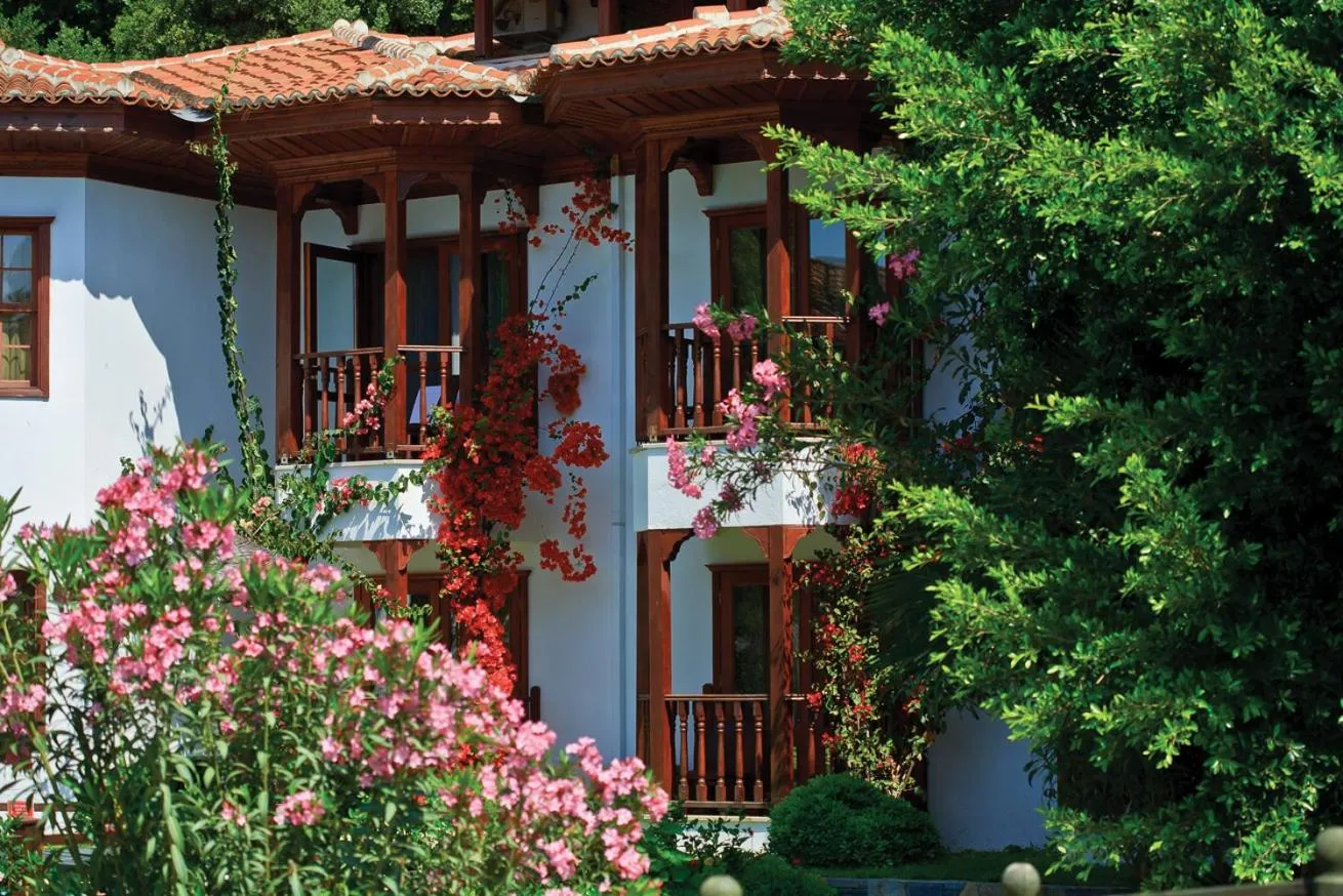 Garden in Yucelen Hotel