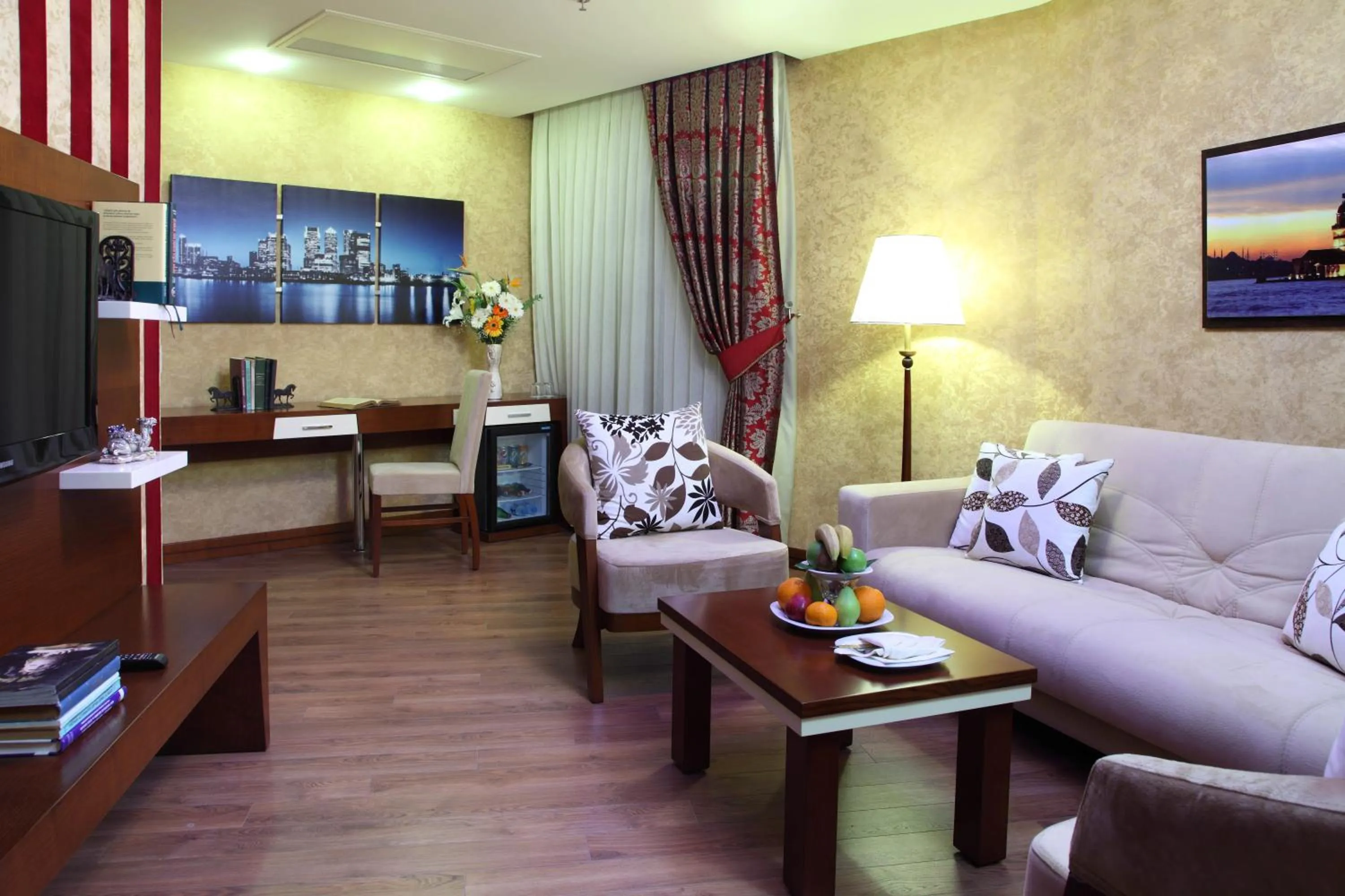 Seating area in Hotel Senbayrak City