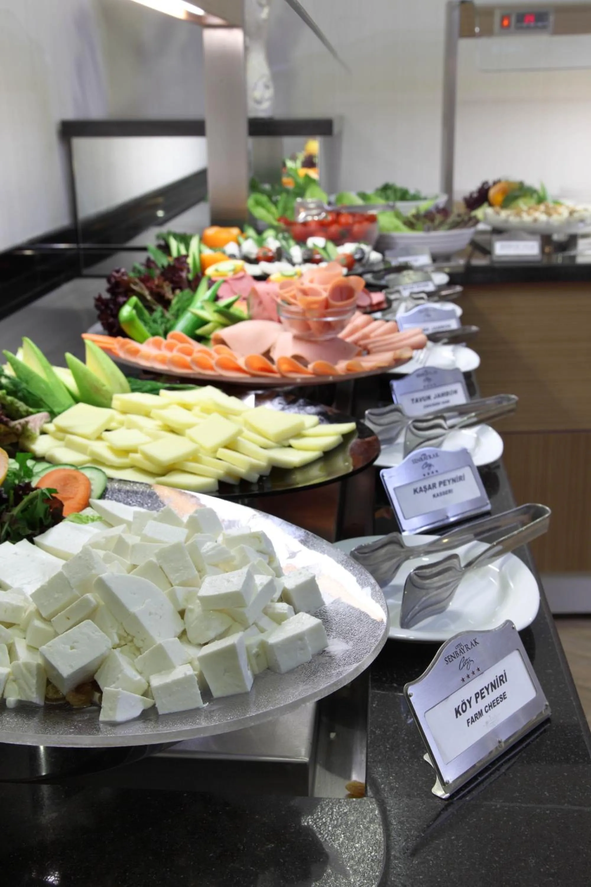 Food and drinks in Hotel Senbayrak City