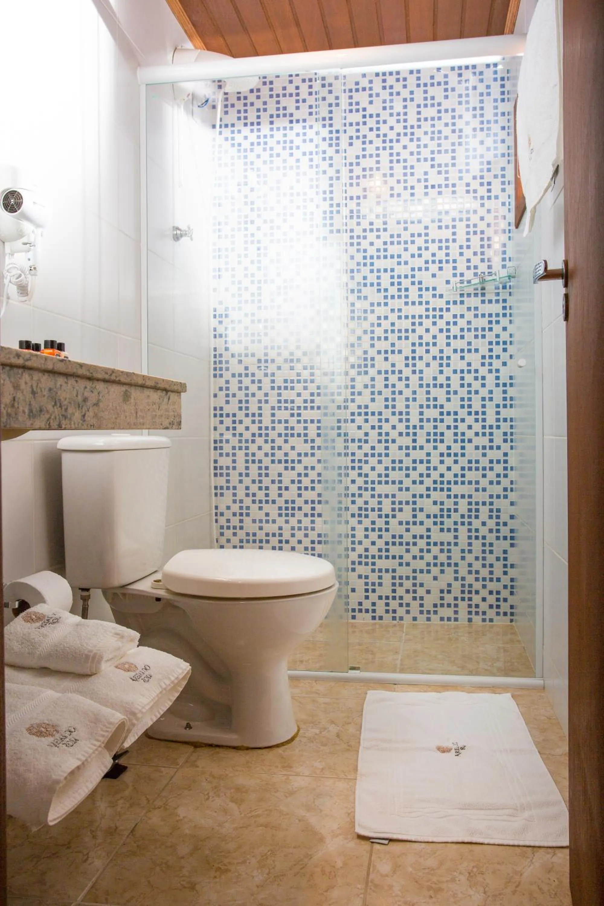 Shower in Pousada Areias do Rosa