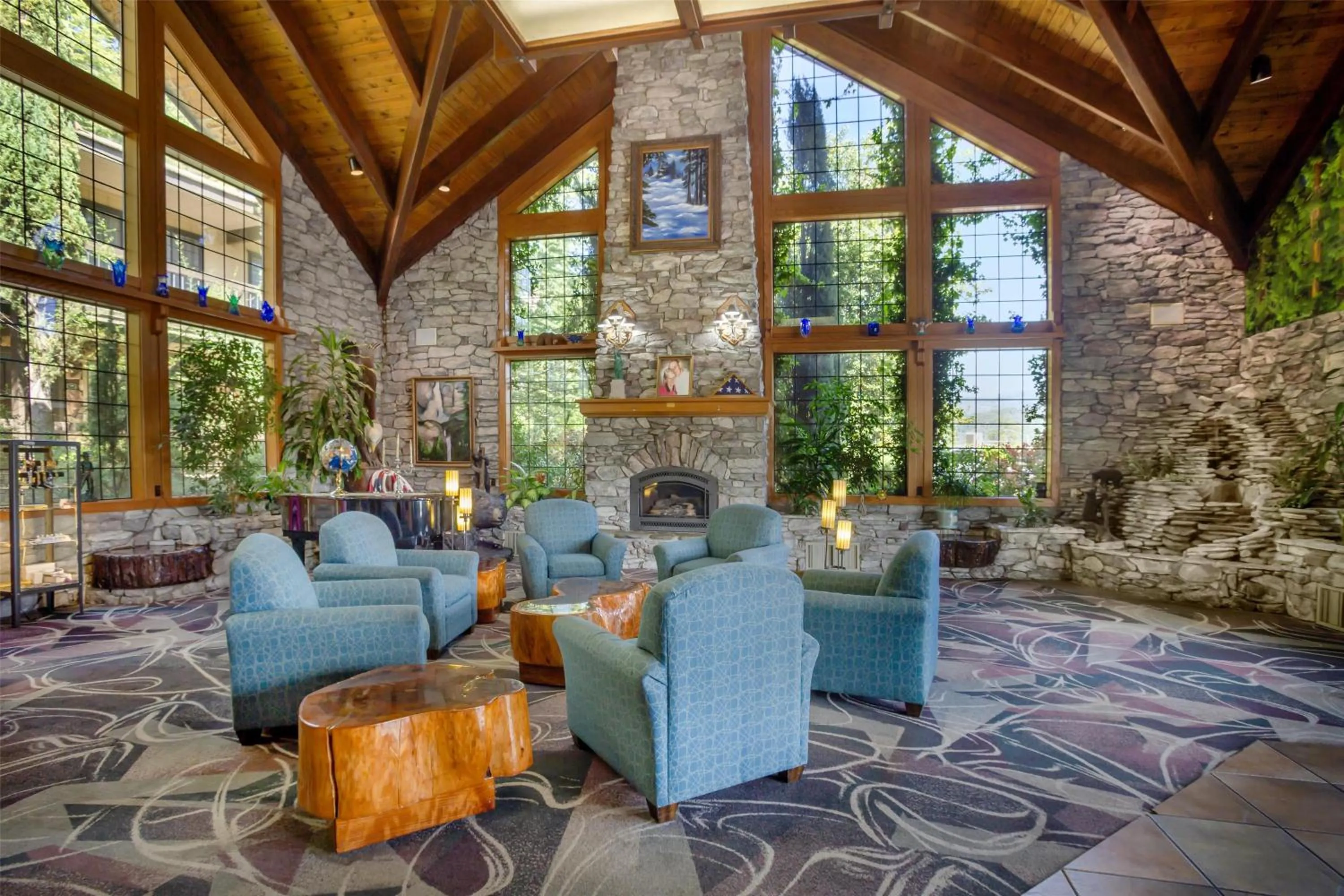 Lobby or reception in Best Western Plus Yosemite Gateway Inn