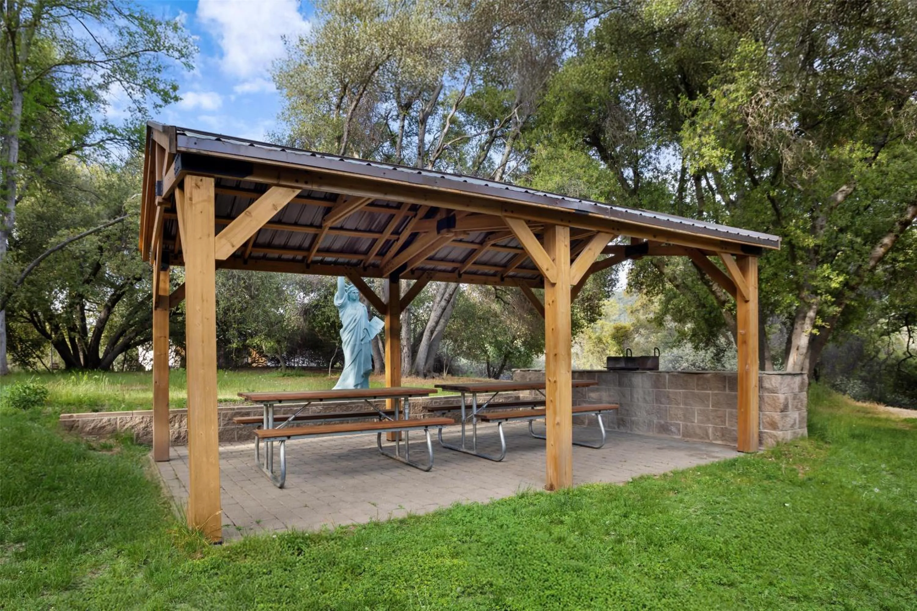 Restaurant/places to eat in Best Western Plus Yosemite Gateway Inn