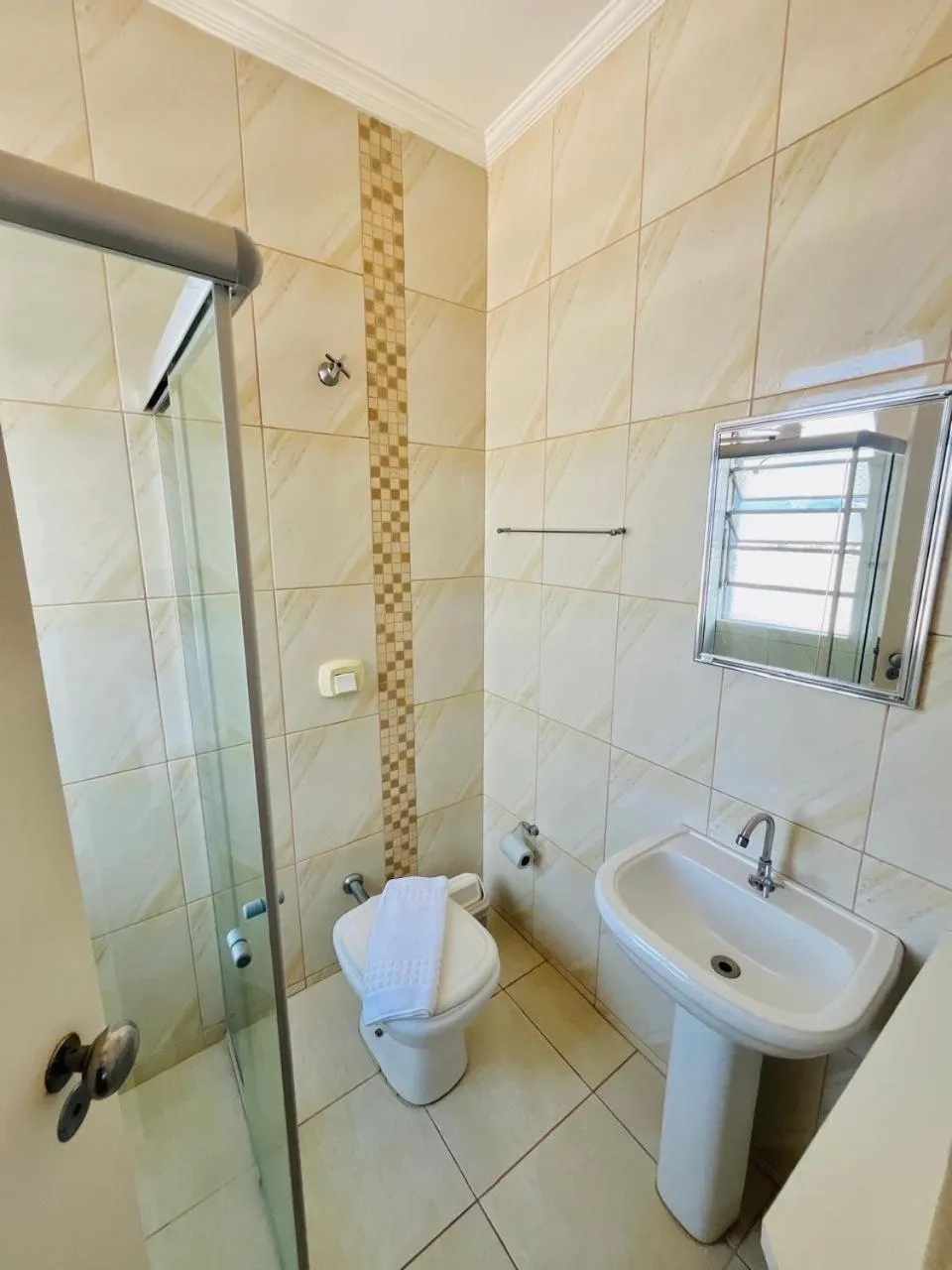 Shower in Libero Hotel