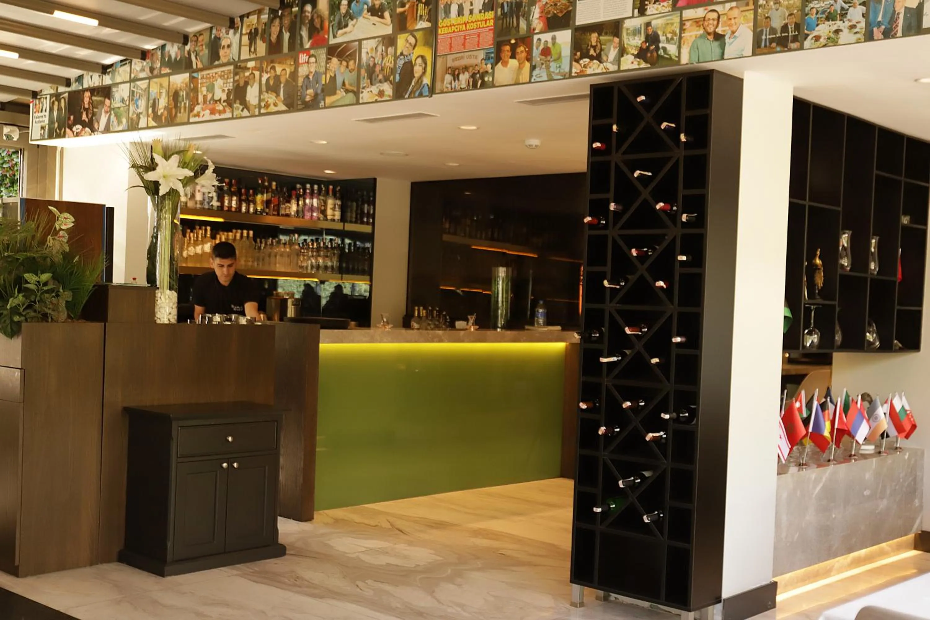 Restaurant/places to eat in Istanbul Park Hotel