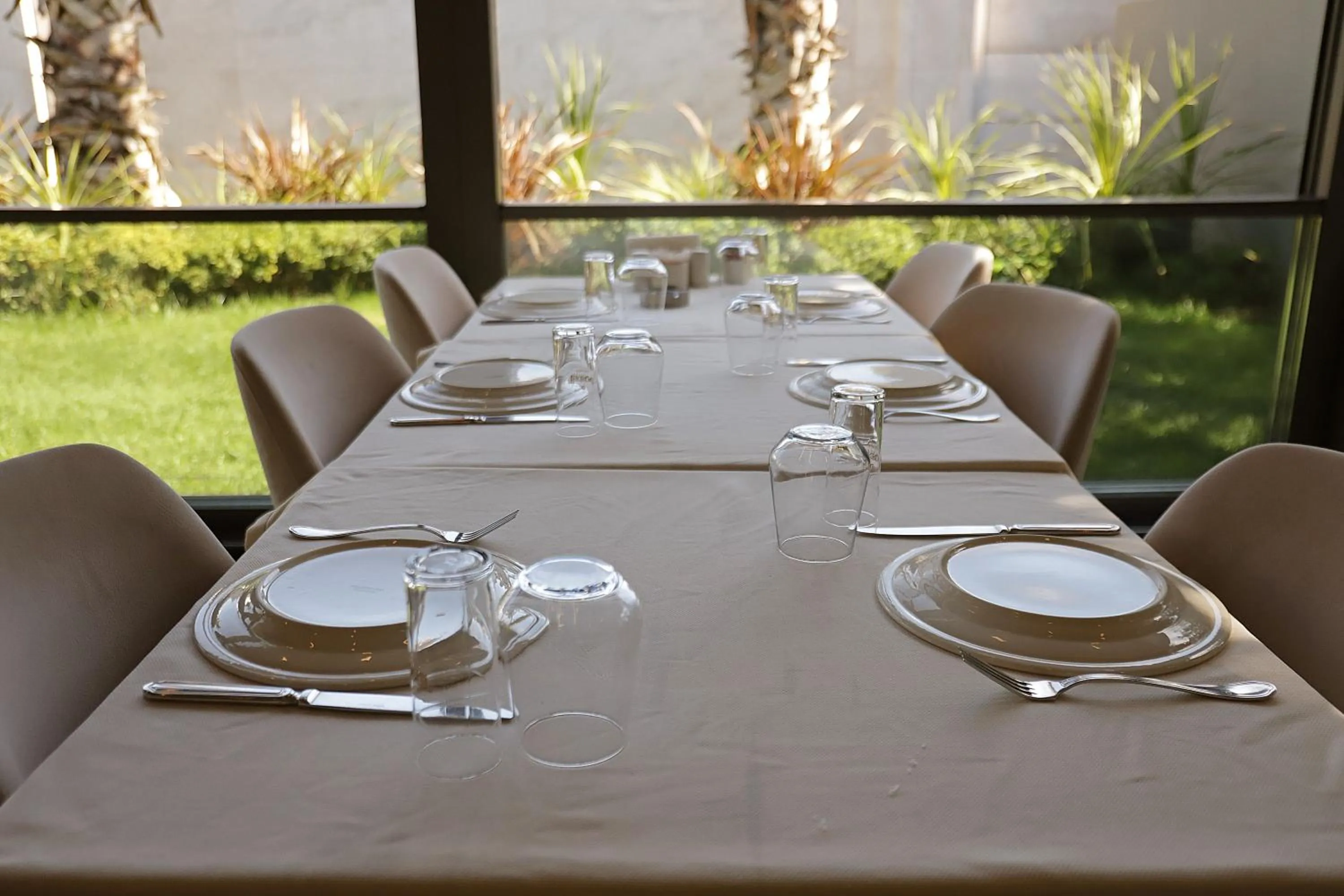 Restaurant/places to eat in Istanbul Park Hotel