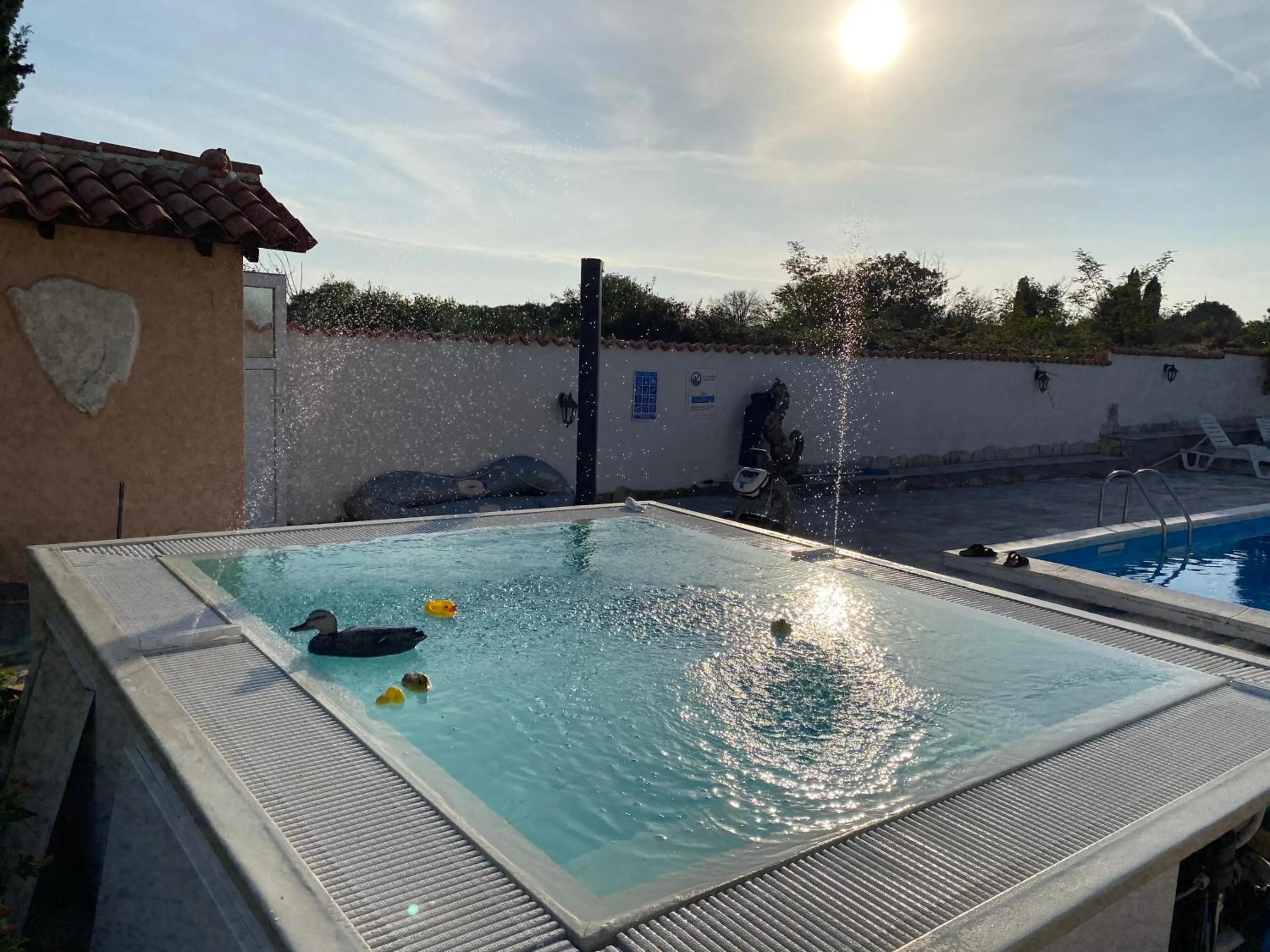 Swimming pool in Hotel Aurora