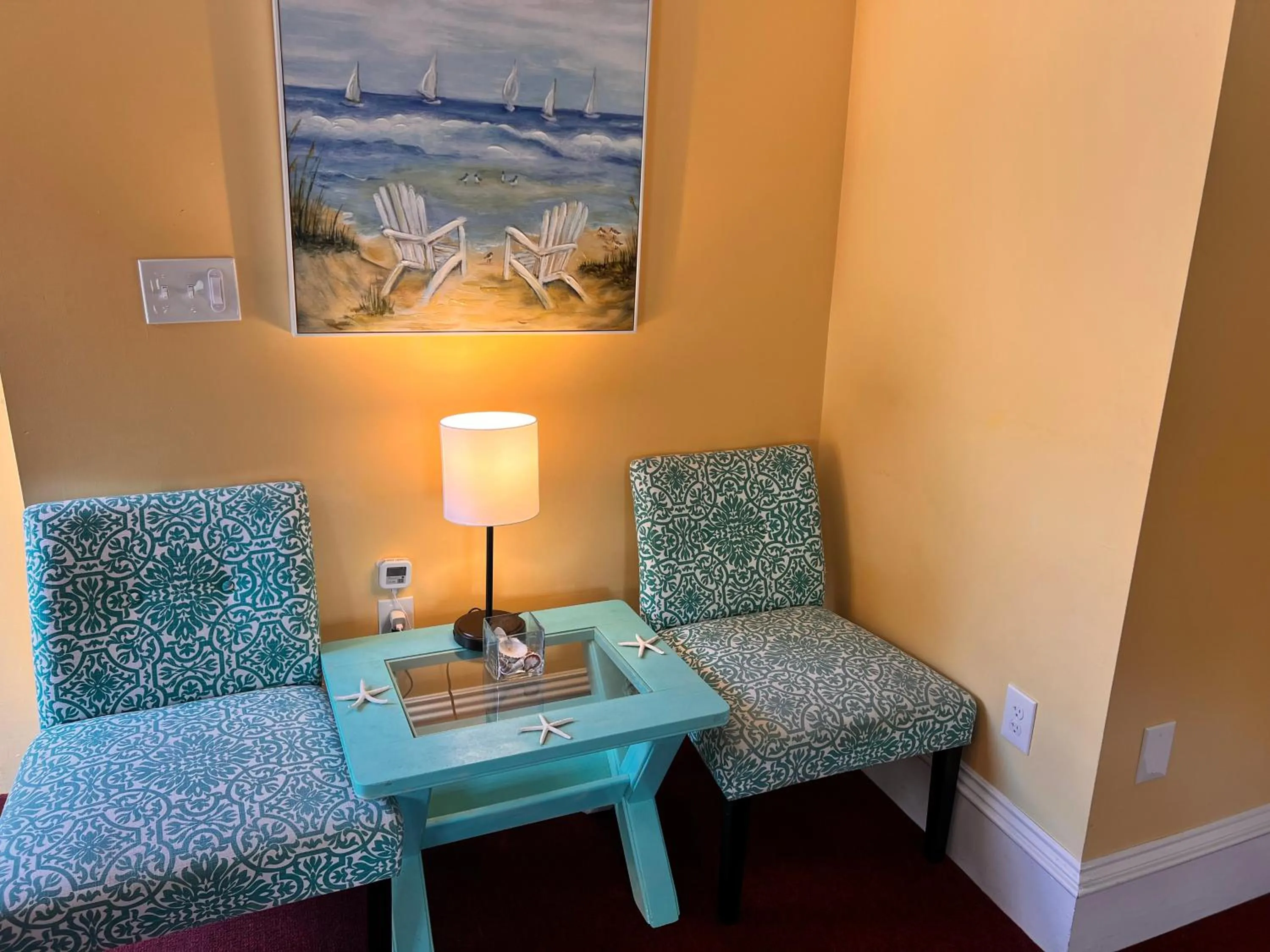 Living room in Claddagh Motel & Suites