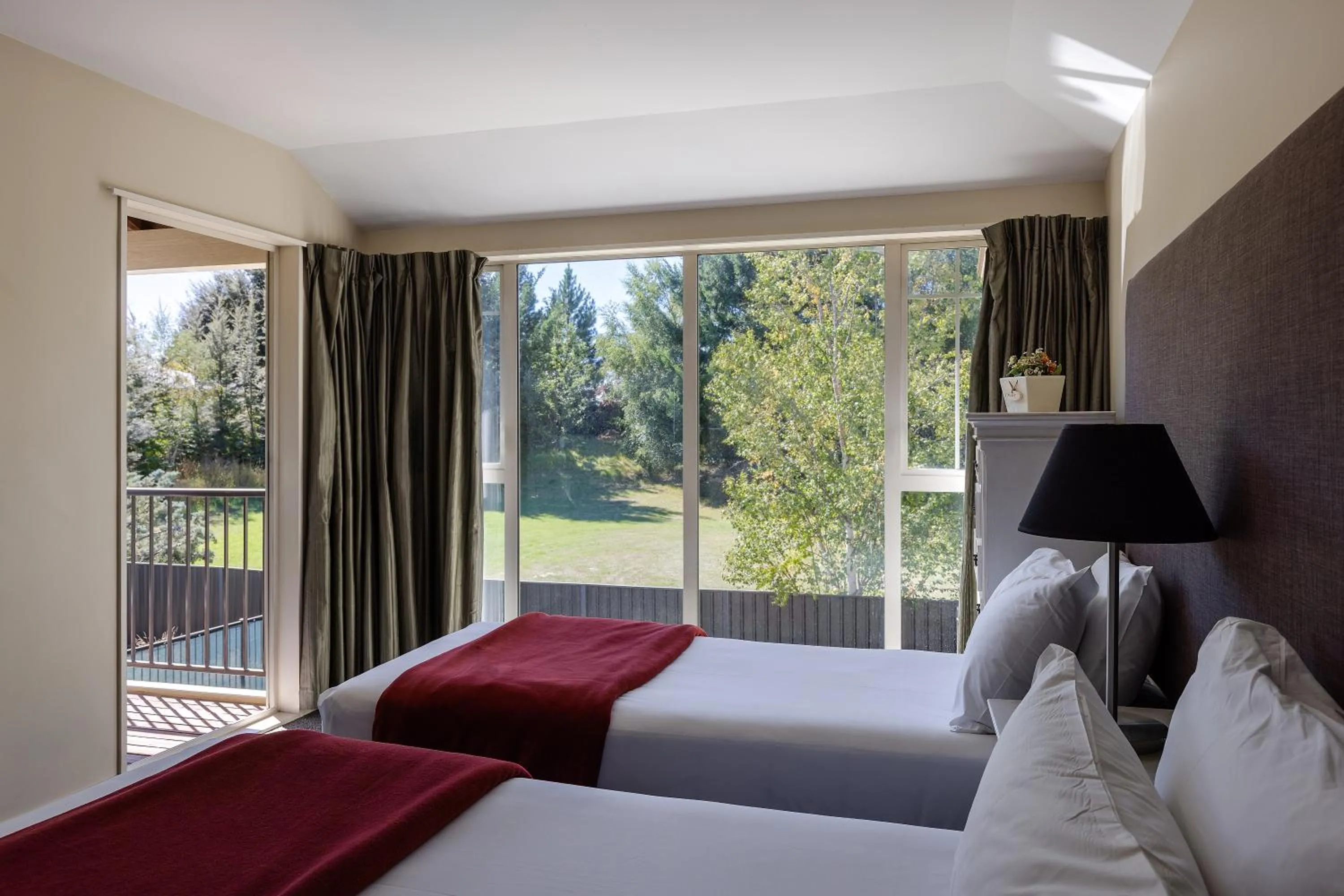 Bed in Mantra Lake Tekapo