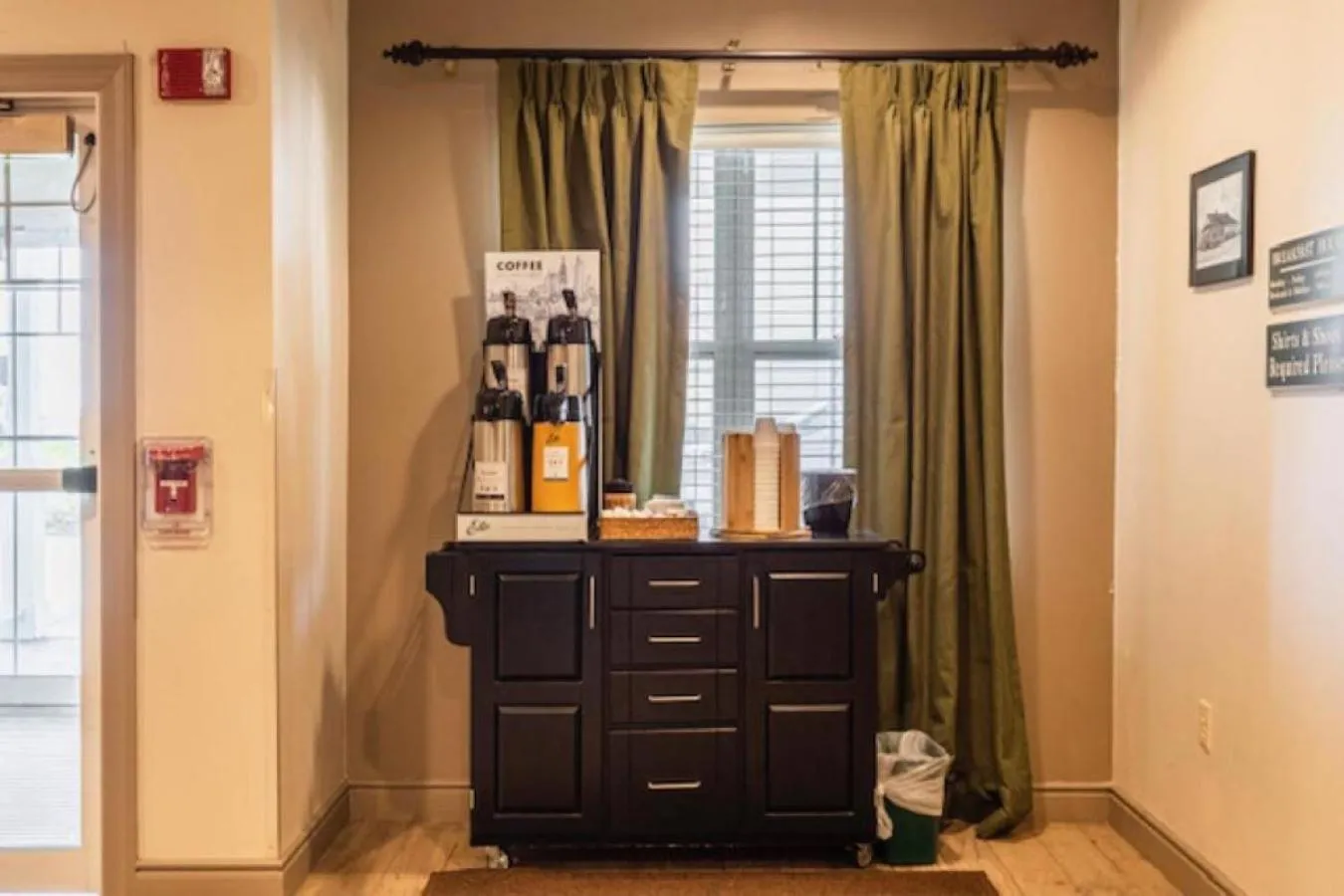 Coffee/tea facilities in Lancaster Inn & Suites