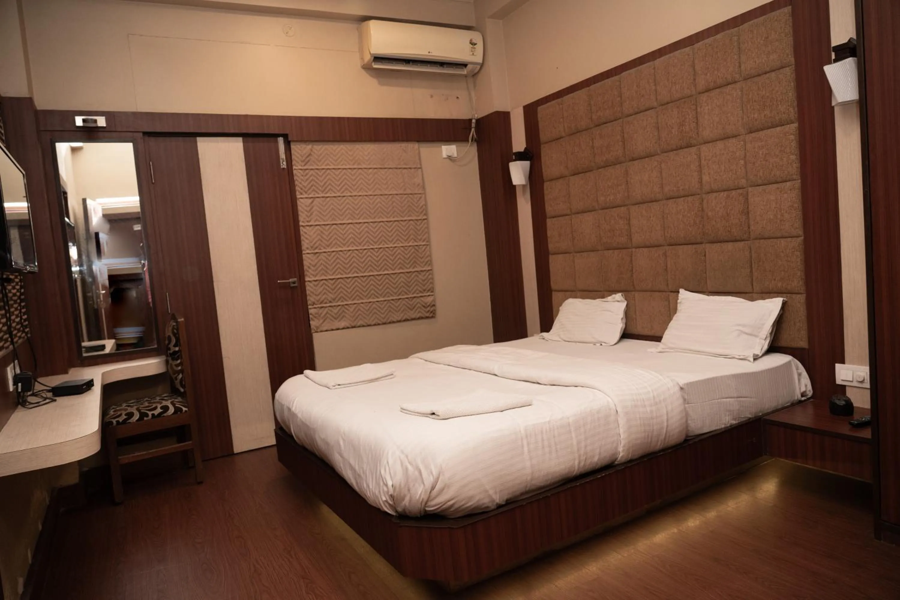 Bed in Backpackers Park Varanasi