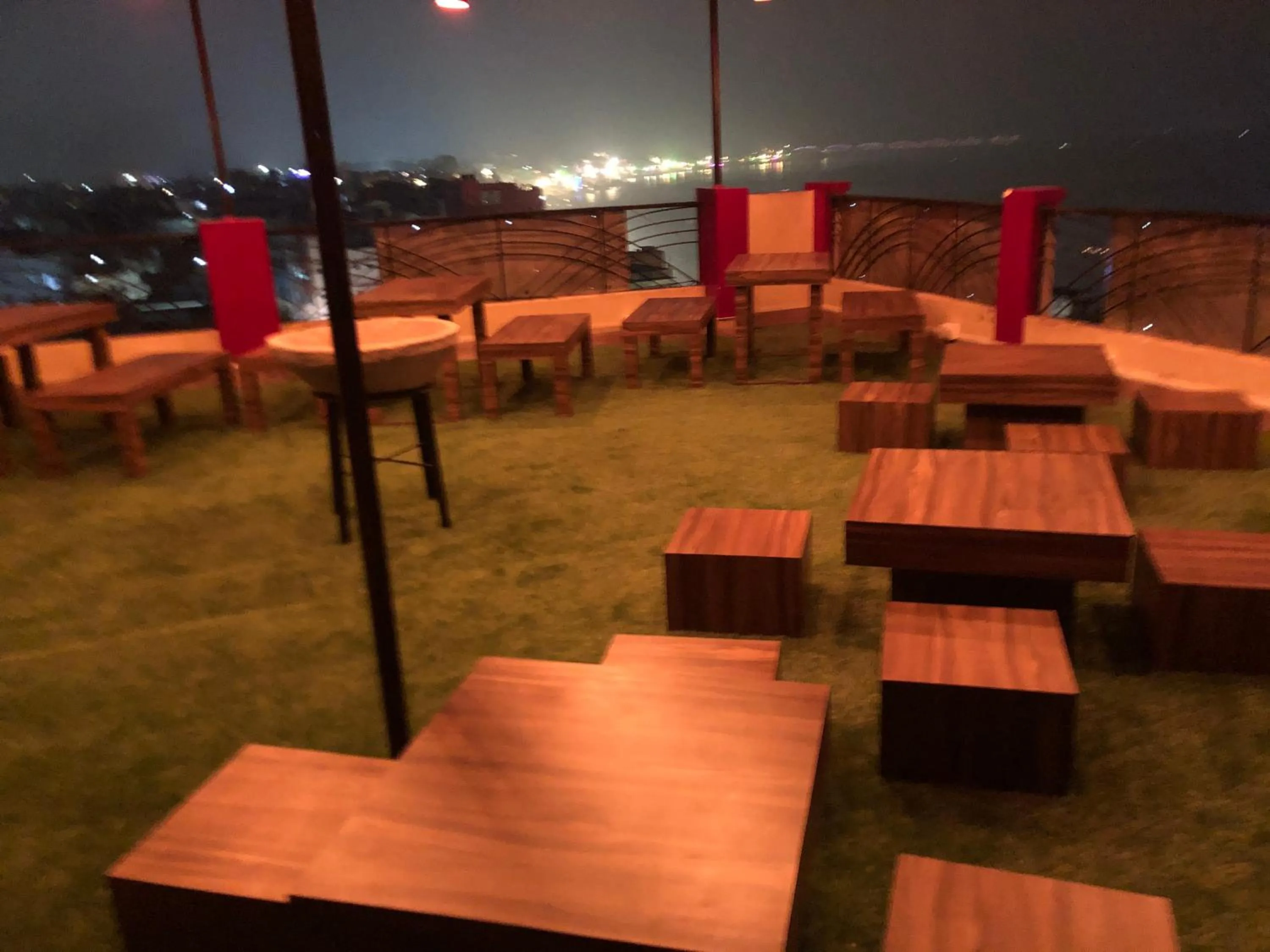 Restaurant/places to eat in Backpackers Park Varanasi