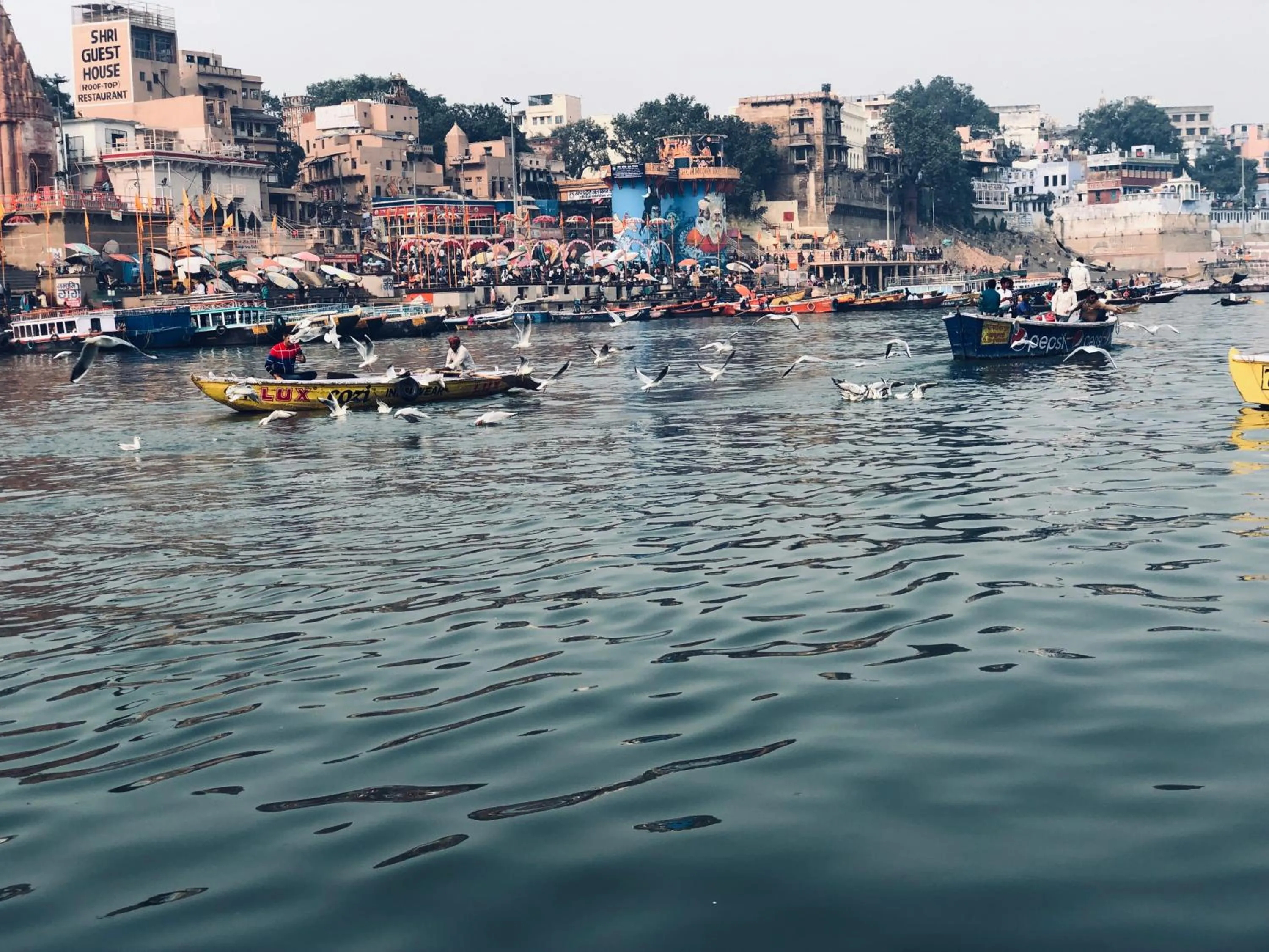 People in Backpackers Park Varanasi