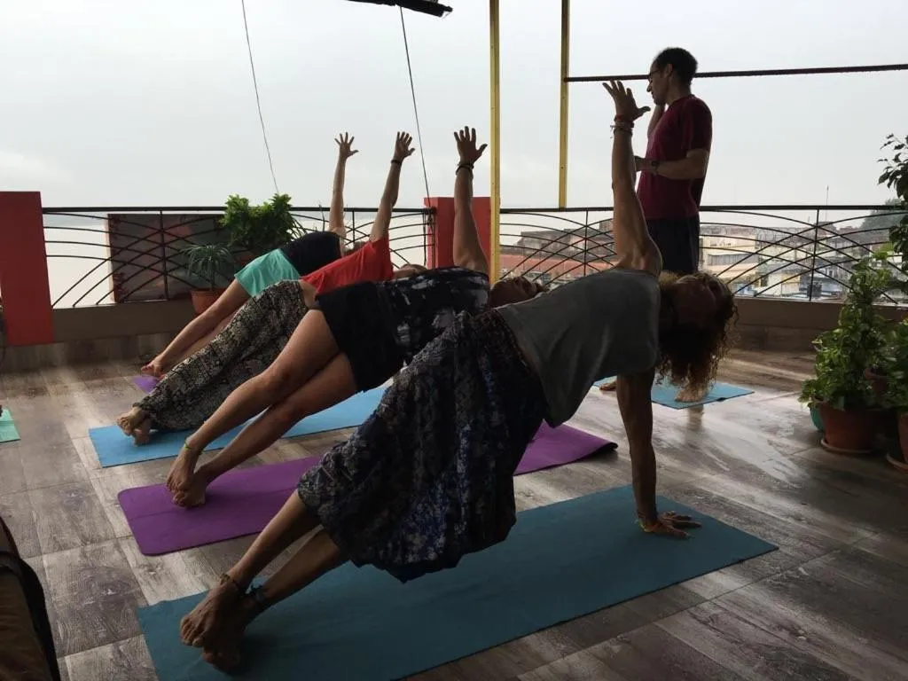 Day in Backpackers Park Varanasi