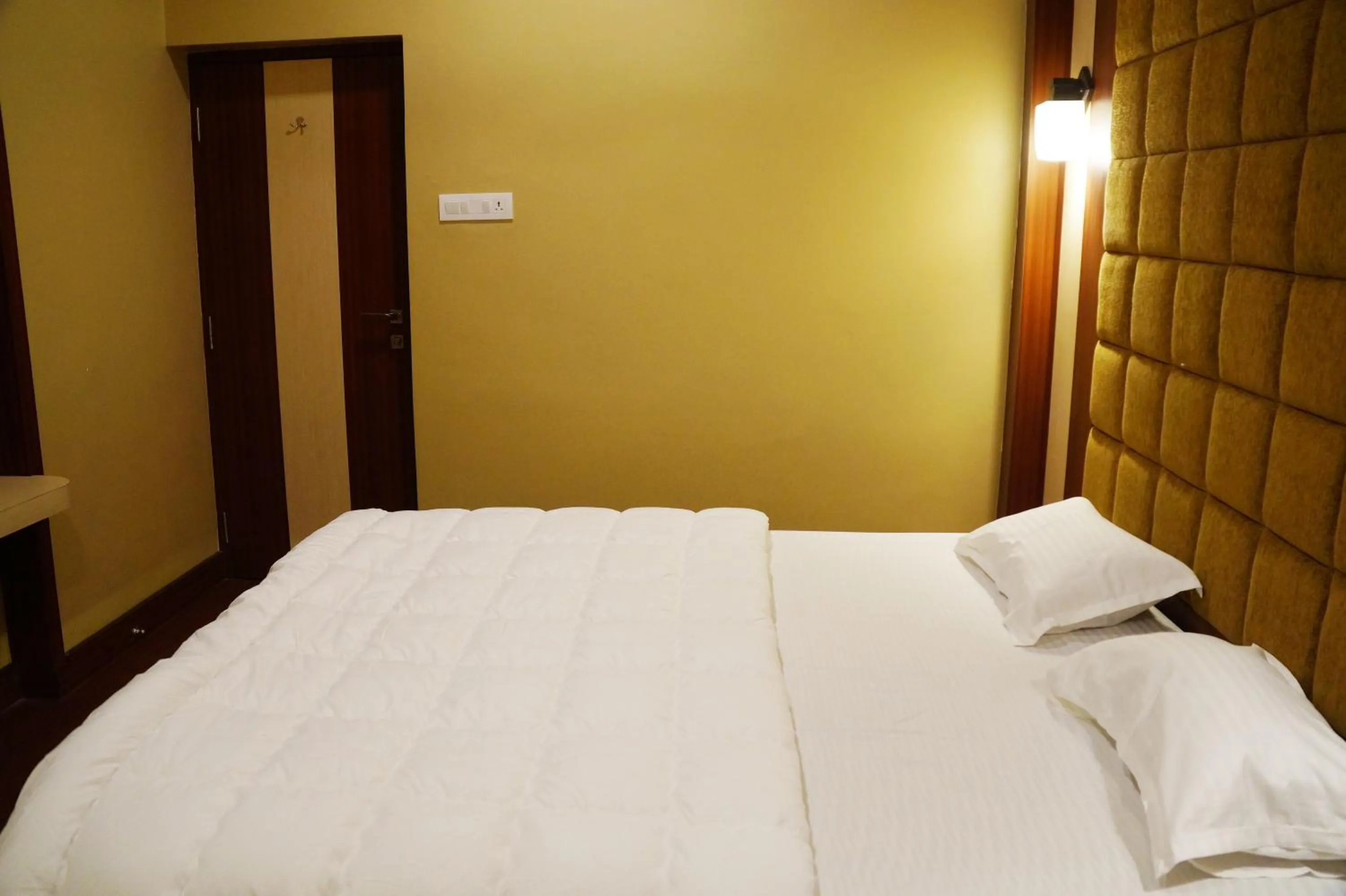 Bed in Backpackers Park Varanasi