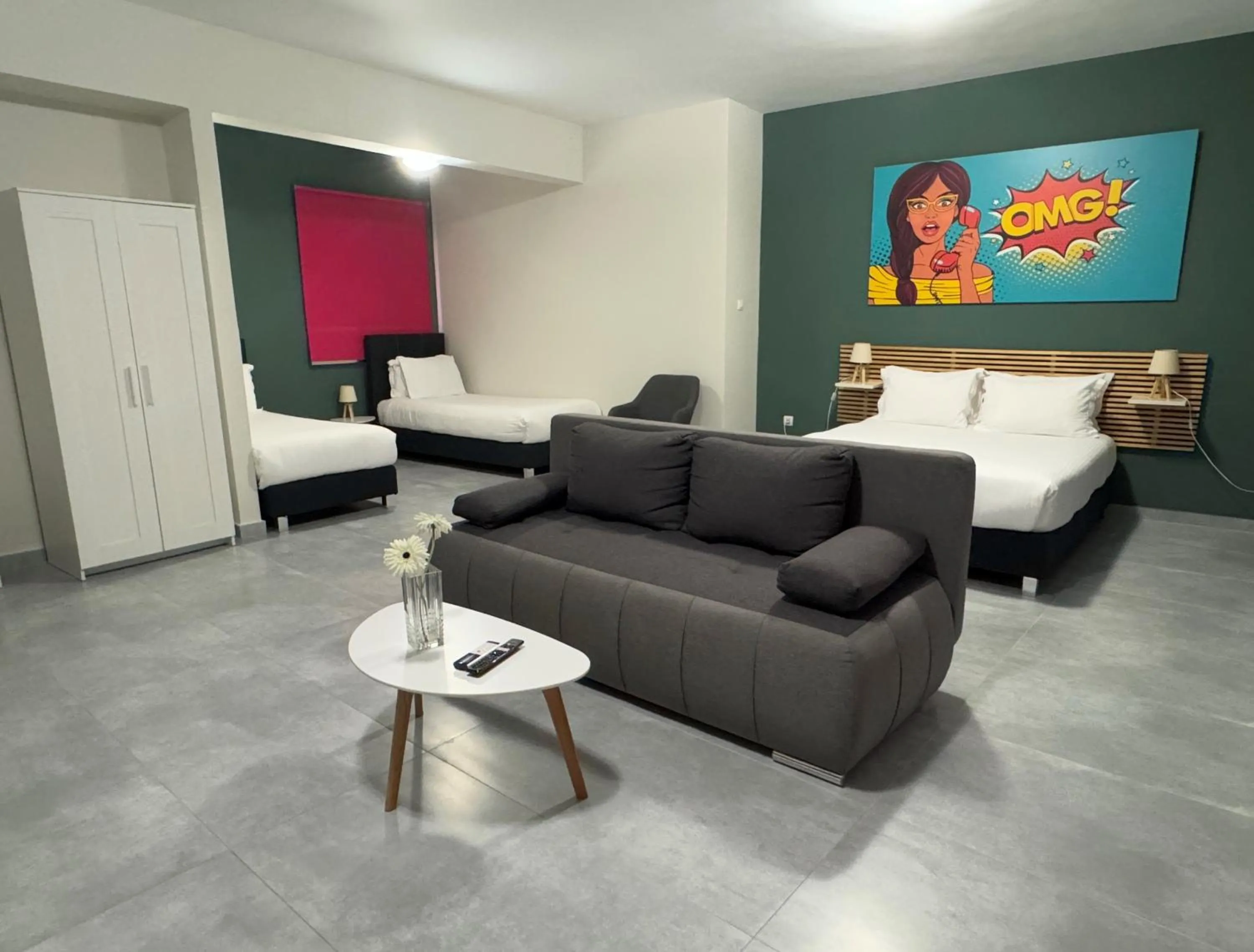 Photo of the whole room in Connect Suites