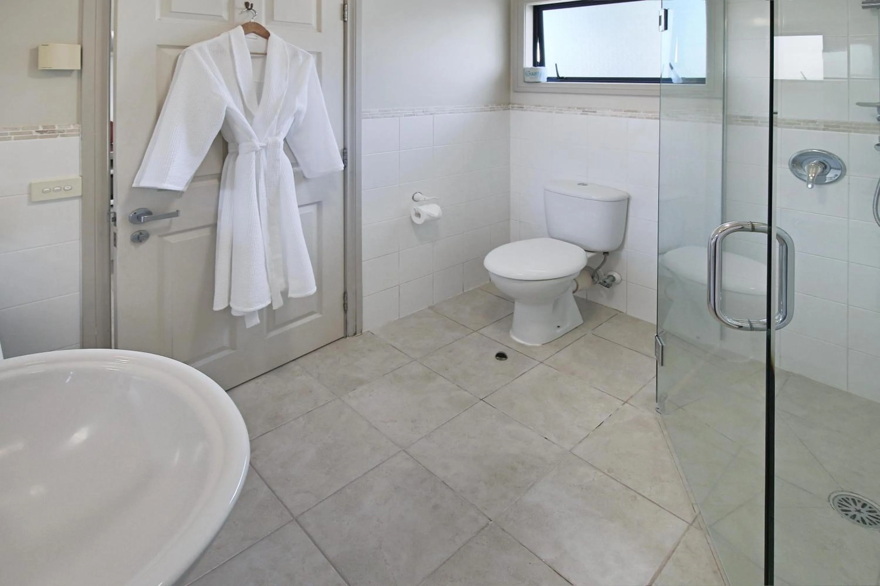 Bathroom in Whangaparaoa Lodge