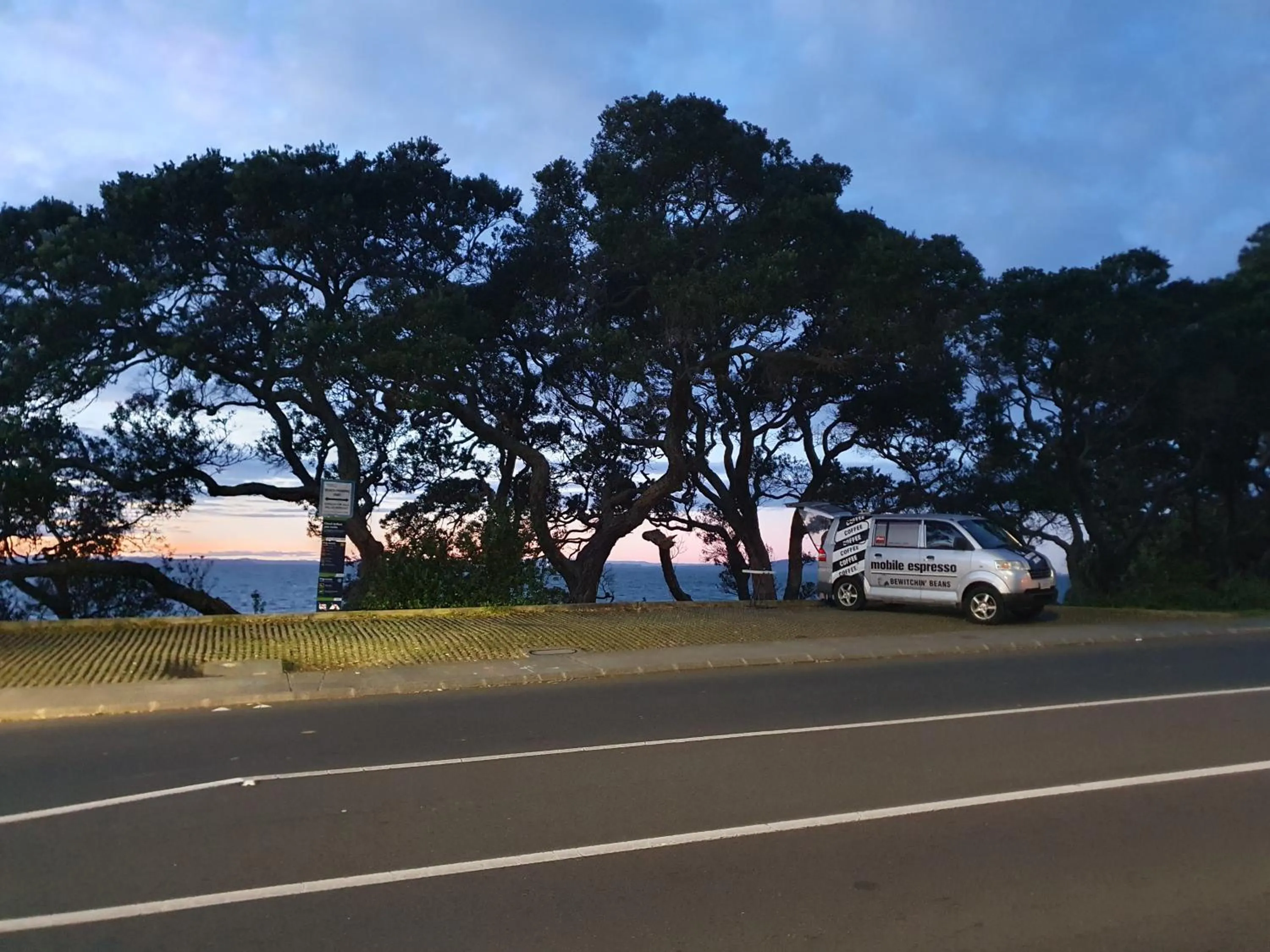 Neighbourhood in Whangaparaoa Lodge