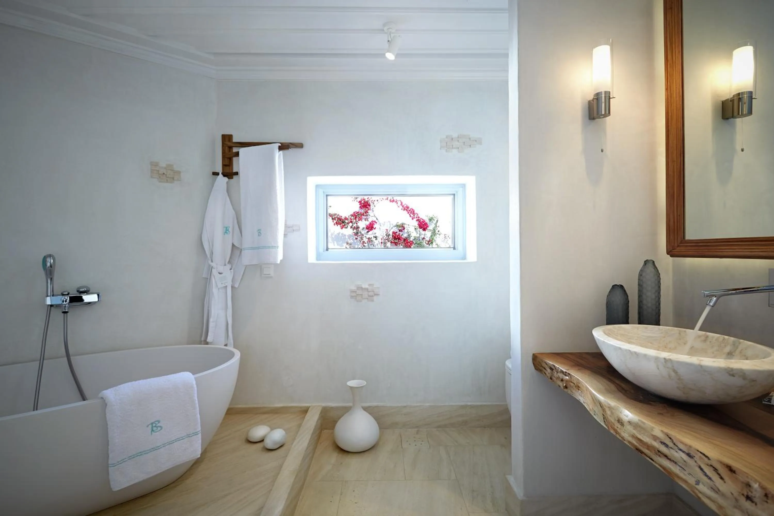 Bathroom in Belvedere Mykonos - Waterfront Villa & Suites - The Leading Hotels of the World