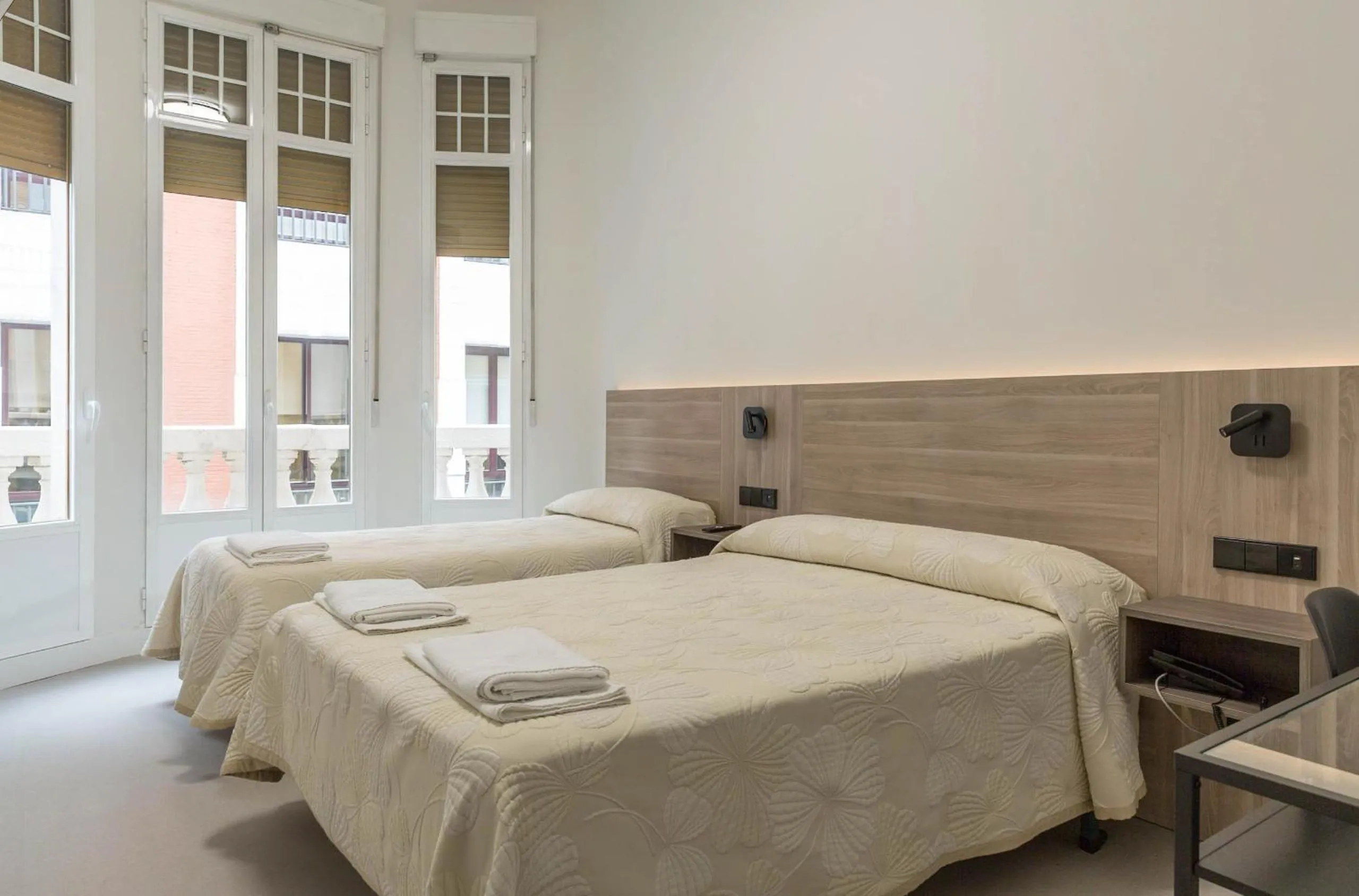 Bed in Hostal Excelsior