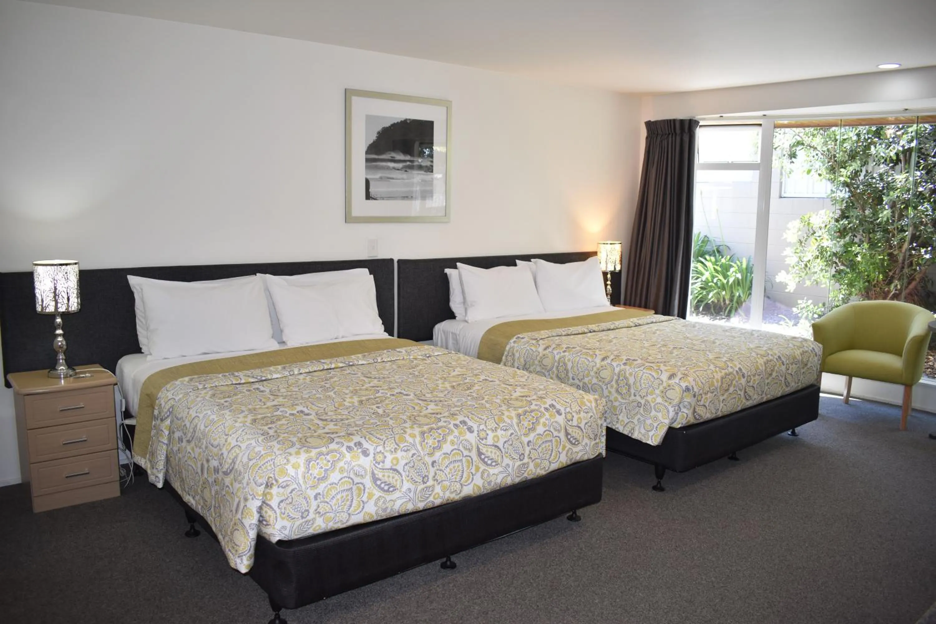 Bed in Baywatch Motor Inn