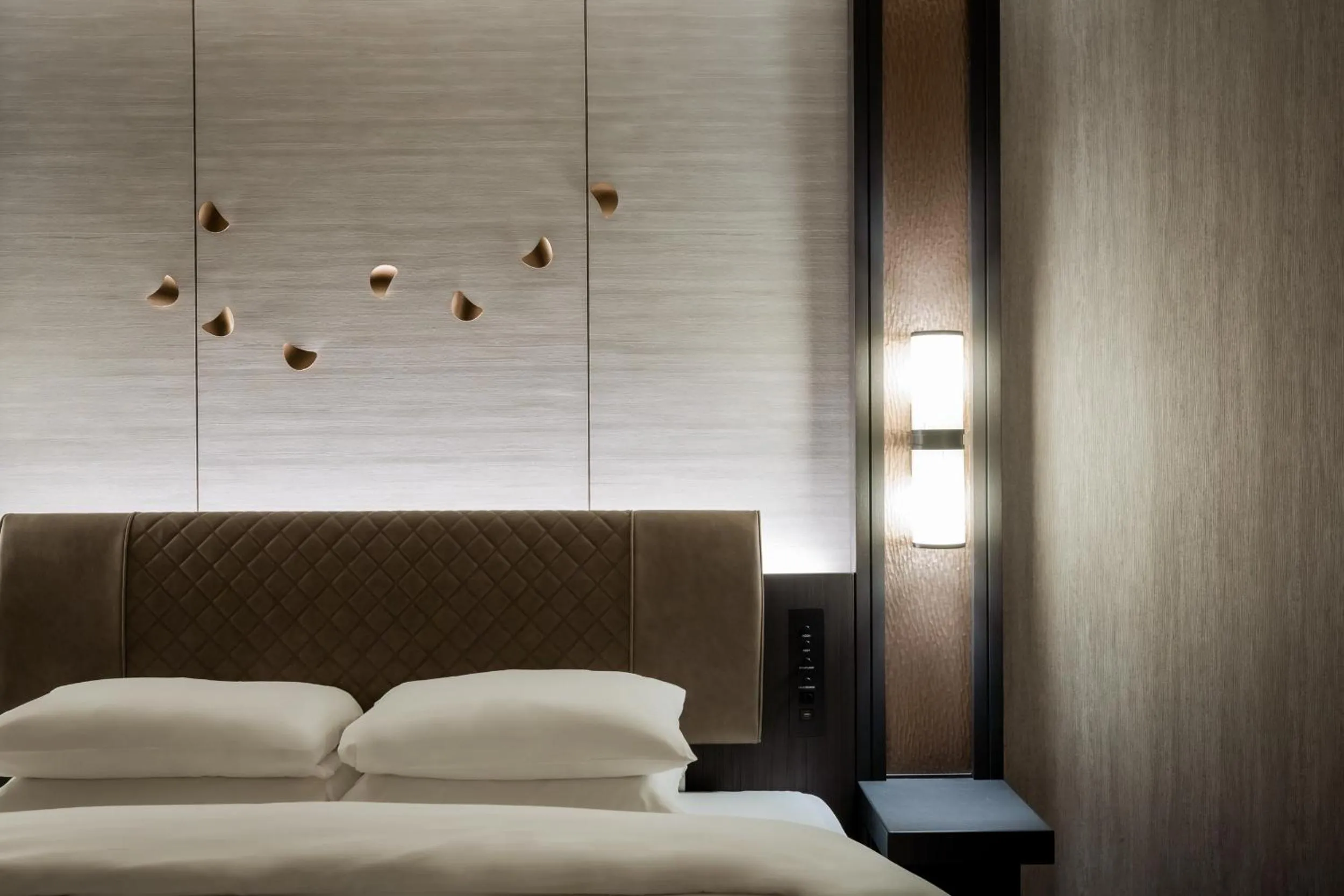 Bed in Grand Prince Hotel Osaka Bay