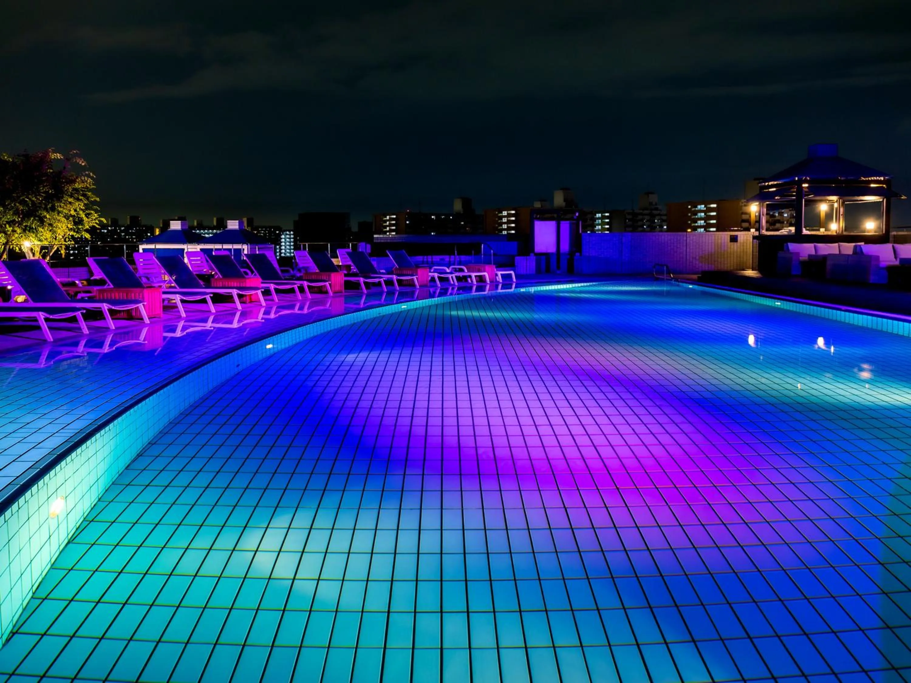 Swimming pool in Grand Prince Hotel Osaka Bay