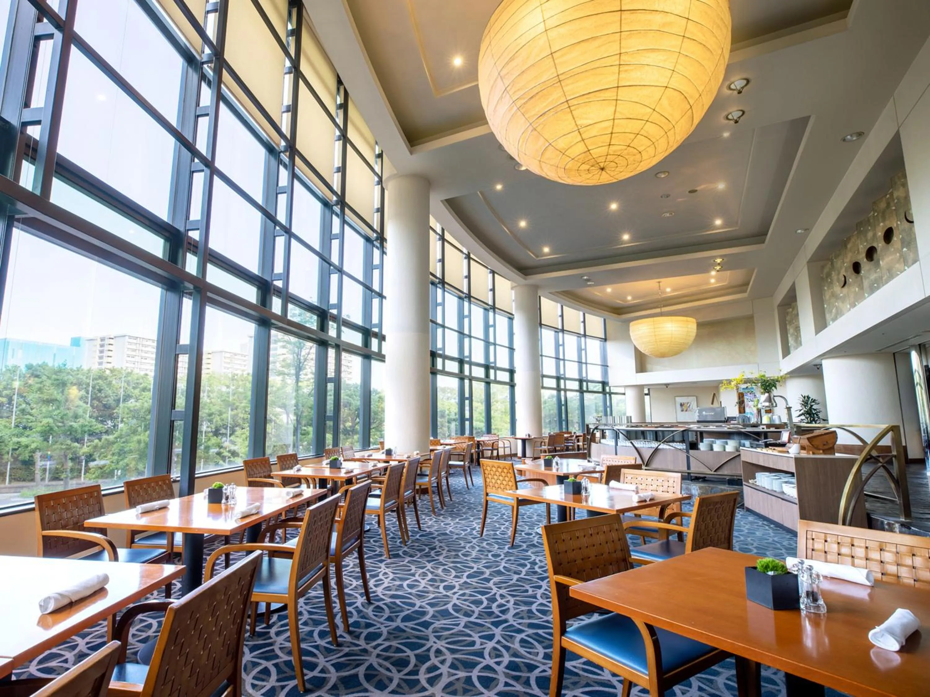 Restaurant/places to eat in Grand Prince Hotel Osaka Bay