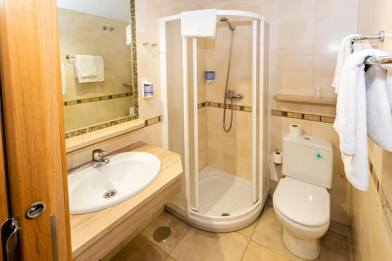 Bathroom in Hostal Viky