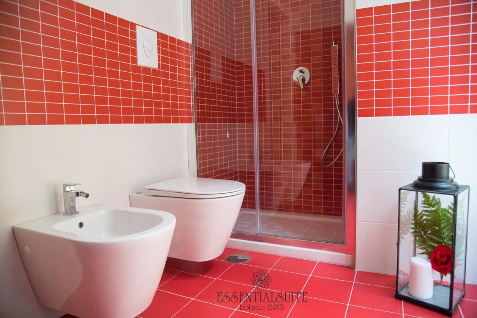 Shower in Essential Suite B&B Botanic