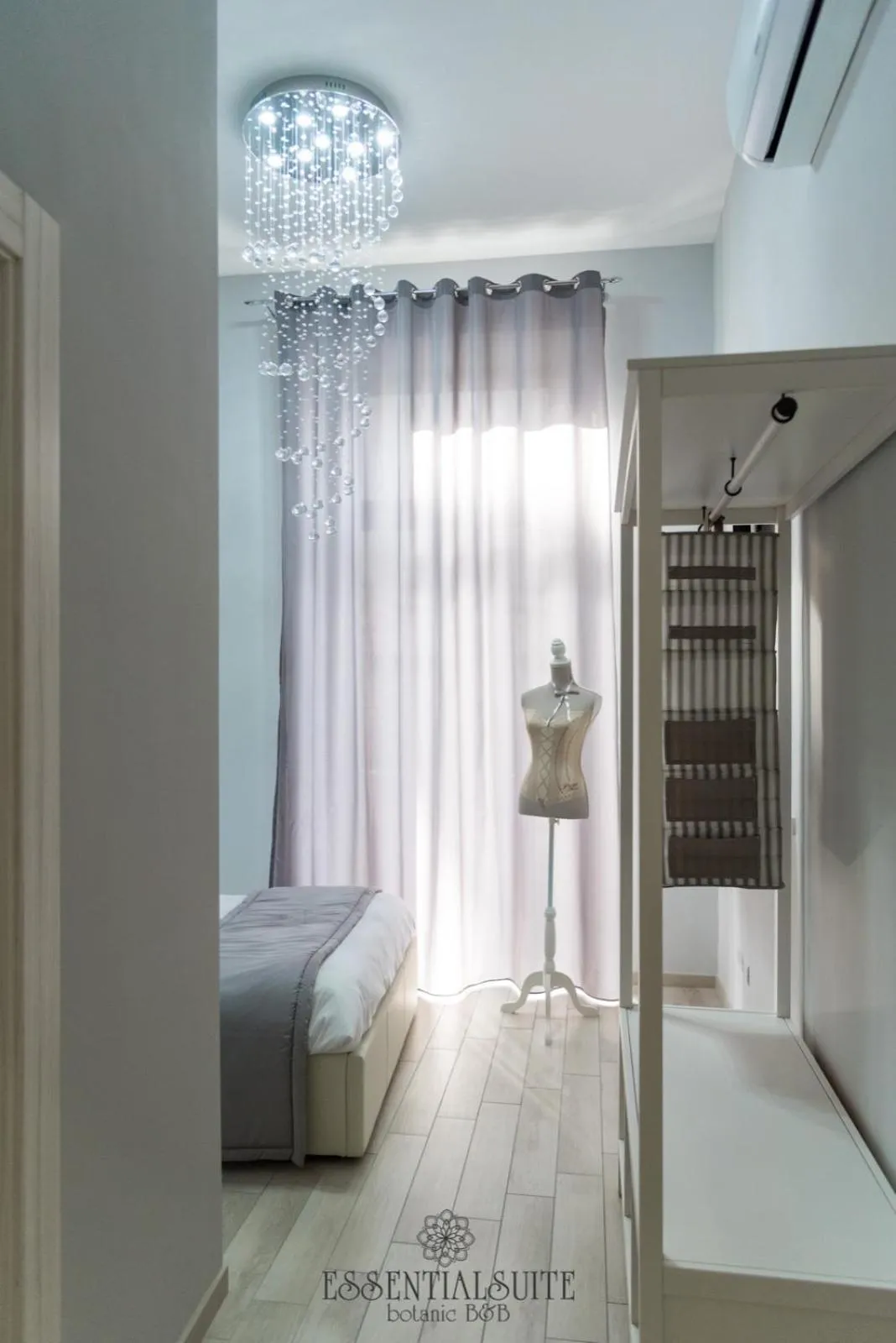 Bedroom, Bed in Essential Suite B&B Botanic